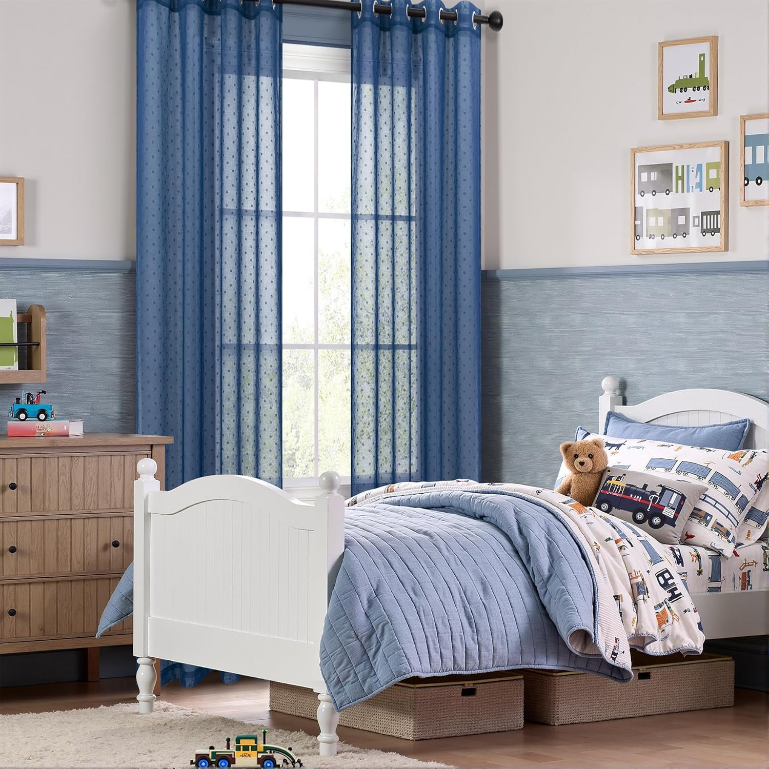 水玉模様のネイビーカーテン 男の子用 保育園 ボーホー ファームハウス インディゴ ブルー ライト フィルタリング シアー ヴィンテ