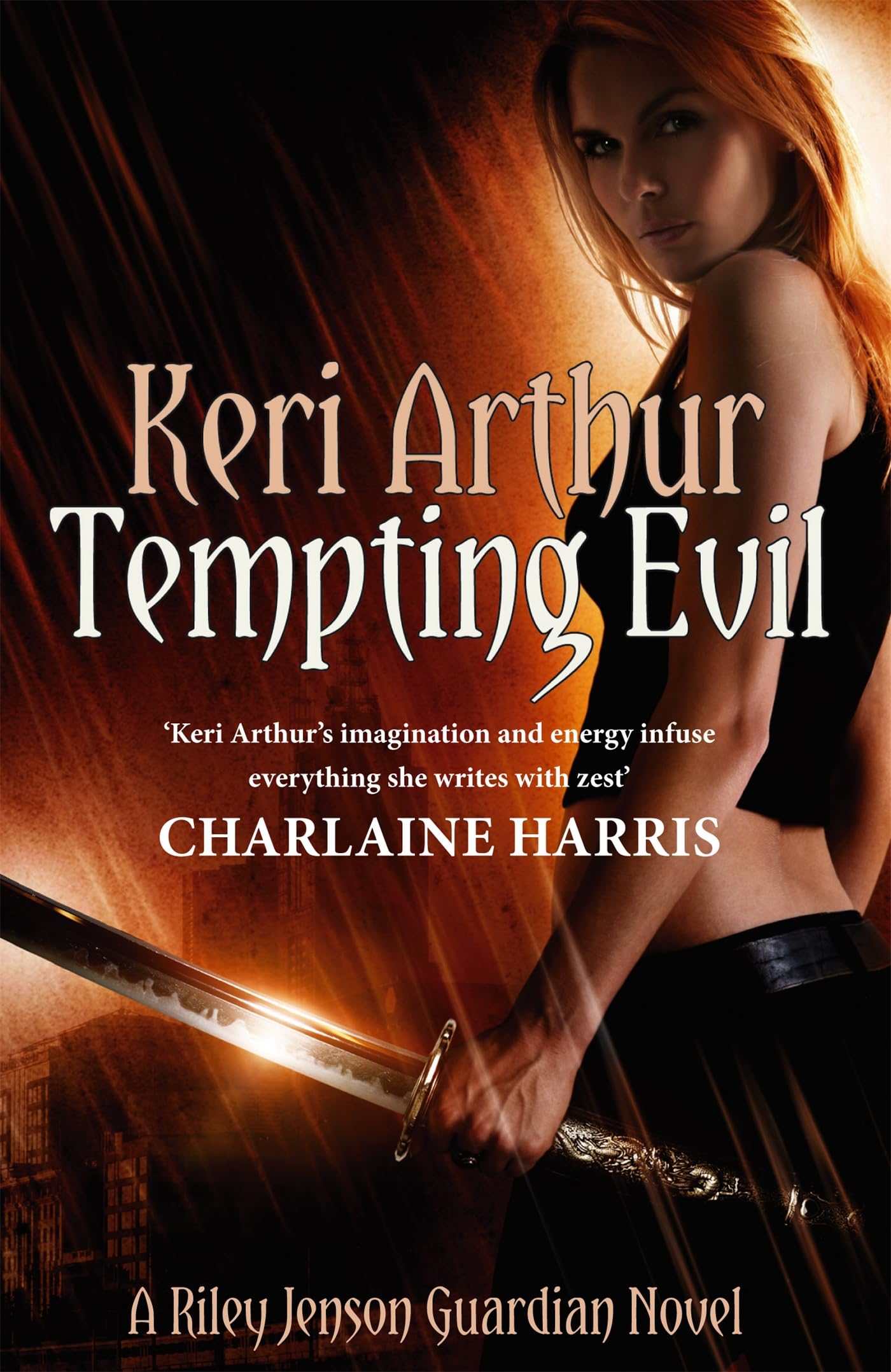Tempting Evil by Keri Arthur - 9780749955977