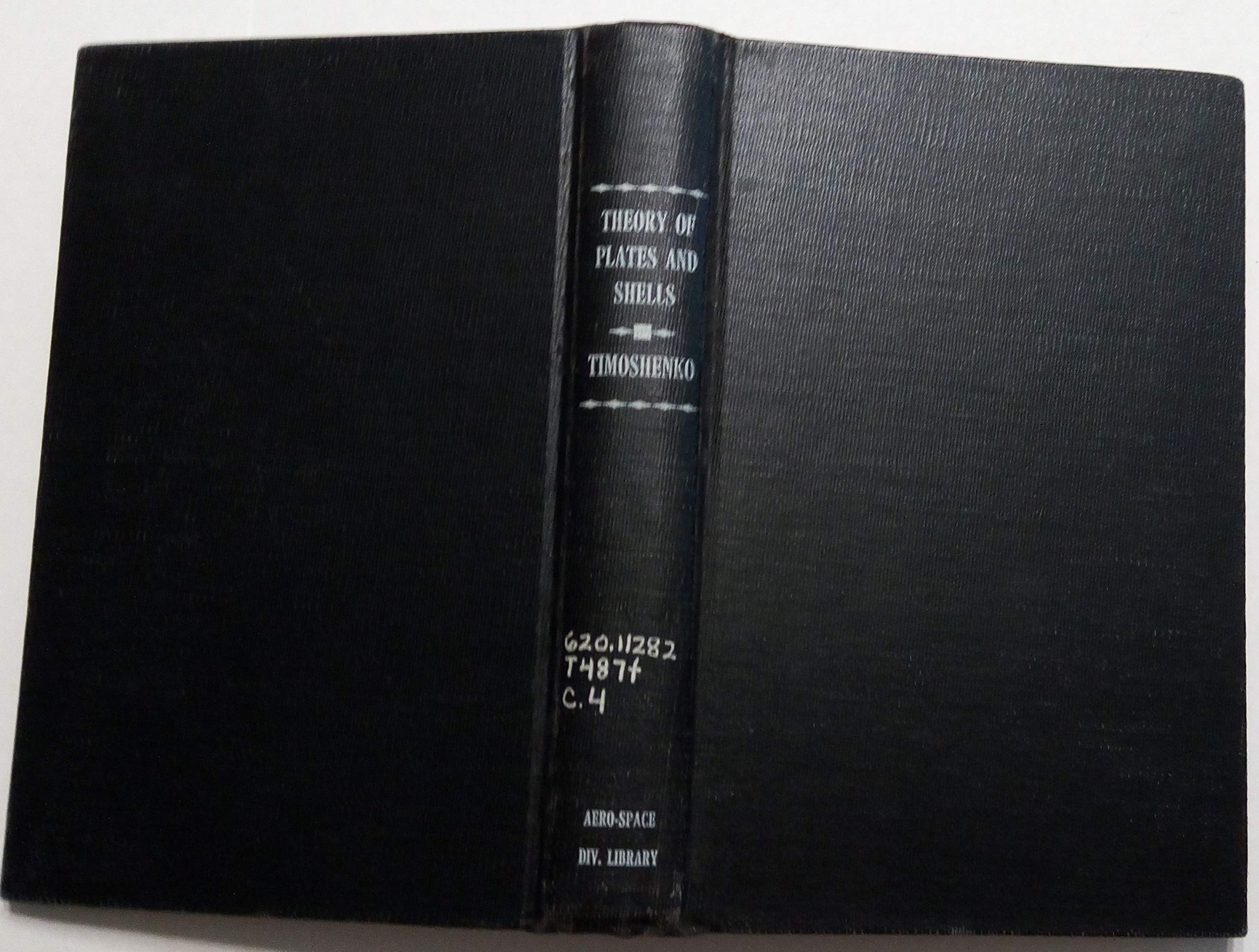洋書 Theory of plates plates and shells Theory Of Plates And Shells: Bhavikatti, S.S.: 9789386070814