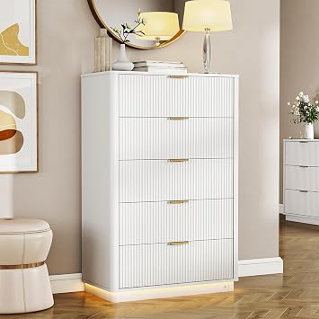 Fluted Dresser for Bedroom with 5 Drawers, 31.5" Wide Modern Chest of Drawers with Lighting, Wooden Dresser TV Stand with Curved Edges, Closet Organizer for Living Room, Hallway,White