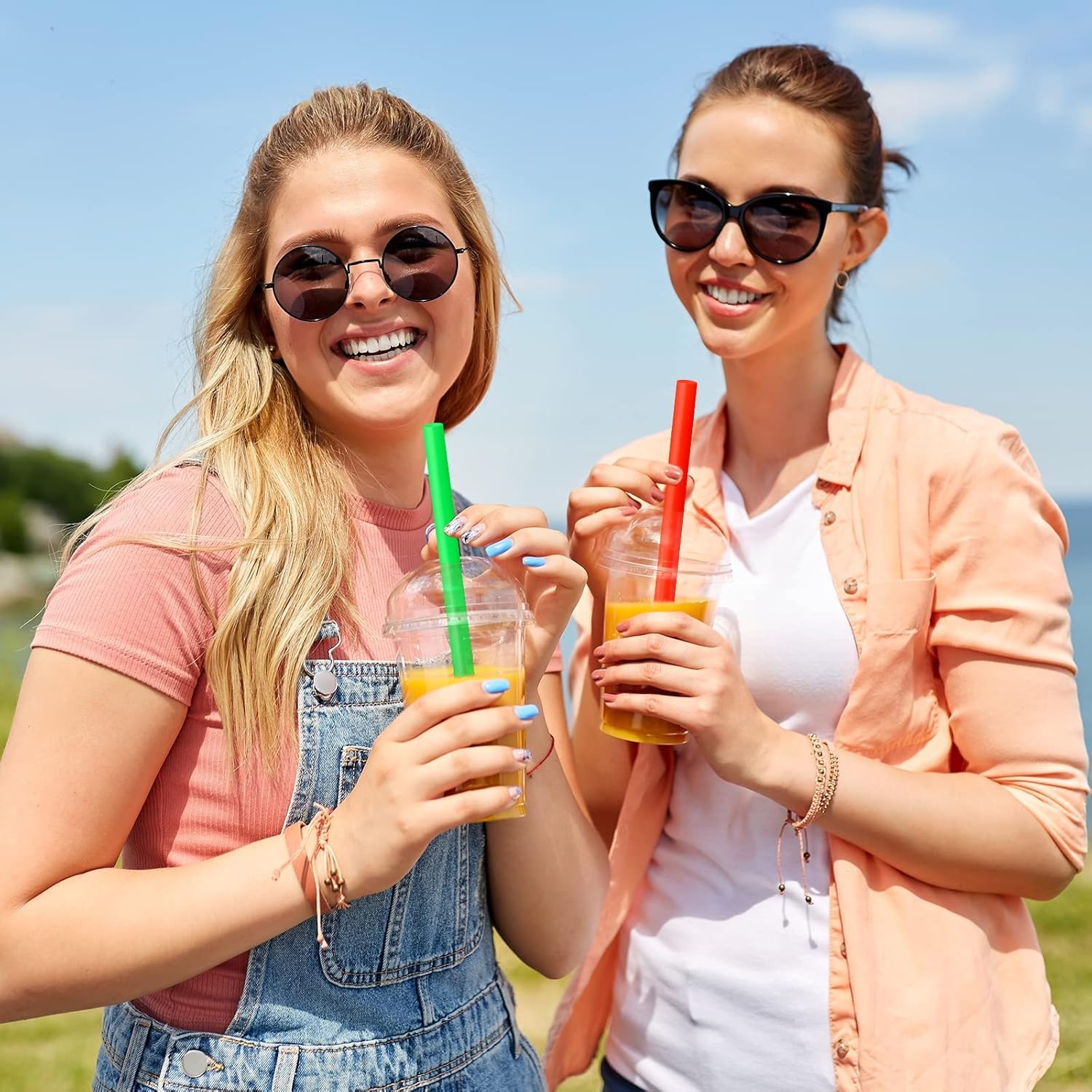 Lallisa 100 Sets Clear Plastic Cups with Dome Lids and Colorful Straws, Disposable Slushie Smoothie Cups PET Beverage for Party Iced Coffee Cold Drinks Juice Milkshake Fruit Tea Dessert(24 oz) - Image 5