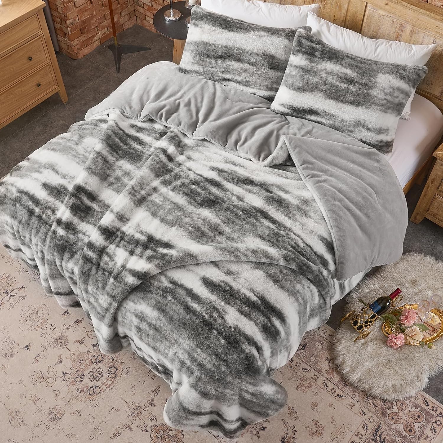 Lotus Karen King Size Comforter Set - Fluffy Black and White Faux Fur Bed Comforter King Size - Lightweight Warm Fuzzy Watercolor Faux Rabbit Fur Bedding Sets 3 Pieces(1 Comforter and 2 Pillowcases)