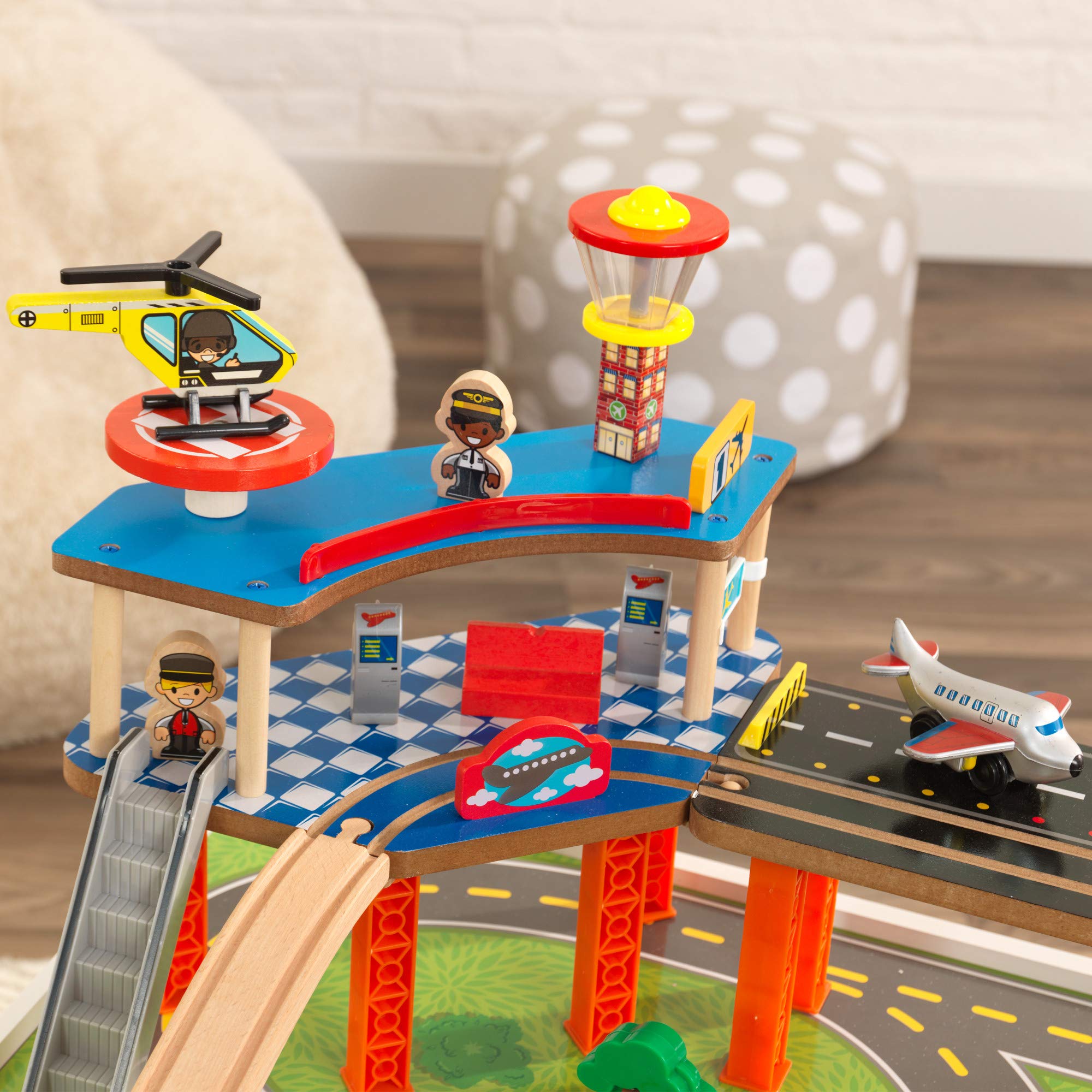 美品キッドクラフト木製列車SET＆道路マット付 Amazon | KidKraft 鉄道エクスプレス 木製列車セット & テーブル 79個