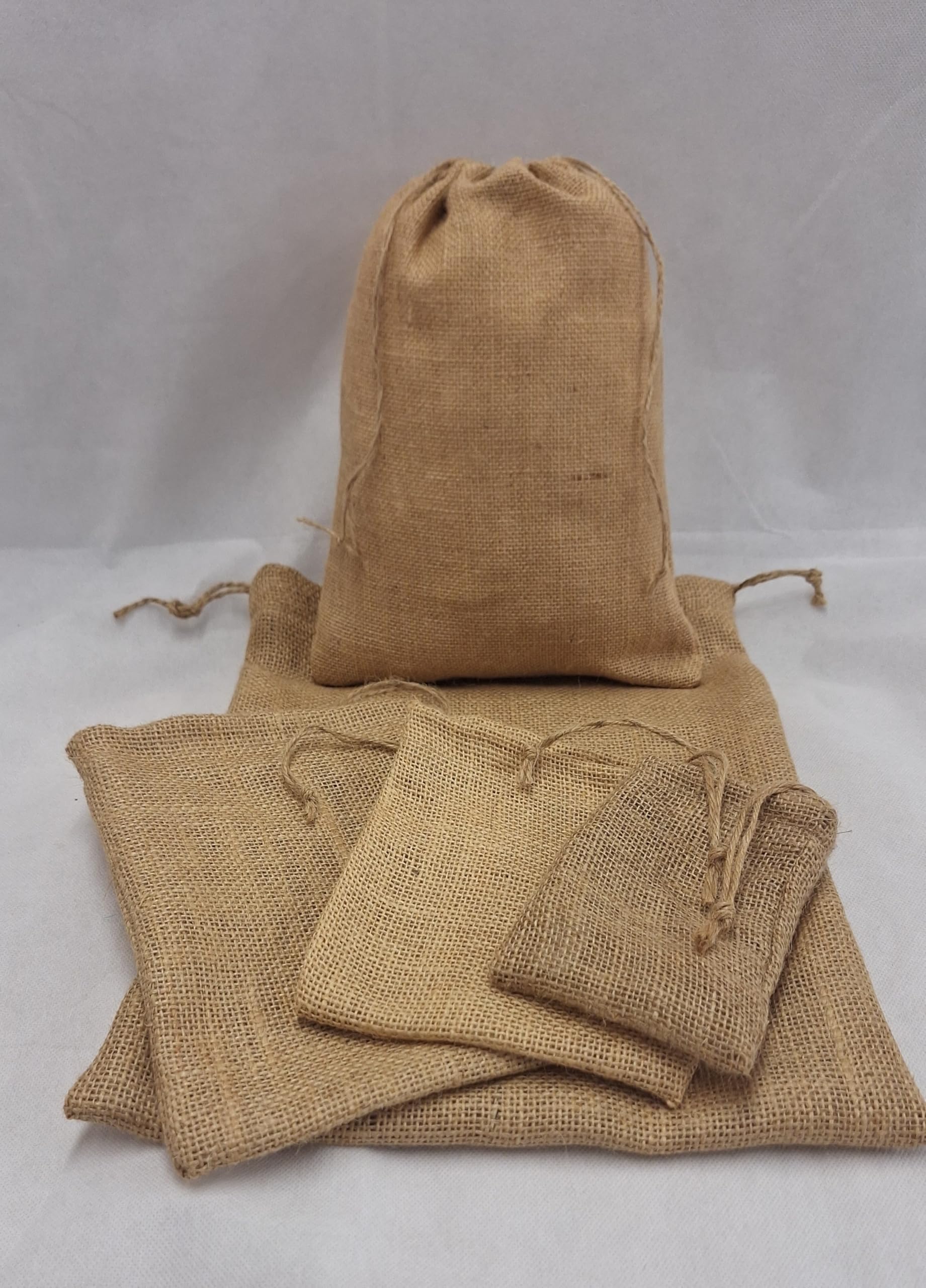 Jute/Hessian Drawstring Bags, Good for Storing Veg, Bulbs and Many Other uses (10cm x 12cm) (24cm x 30cm)