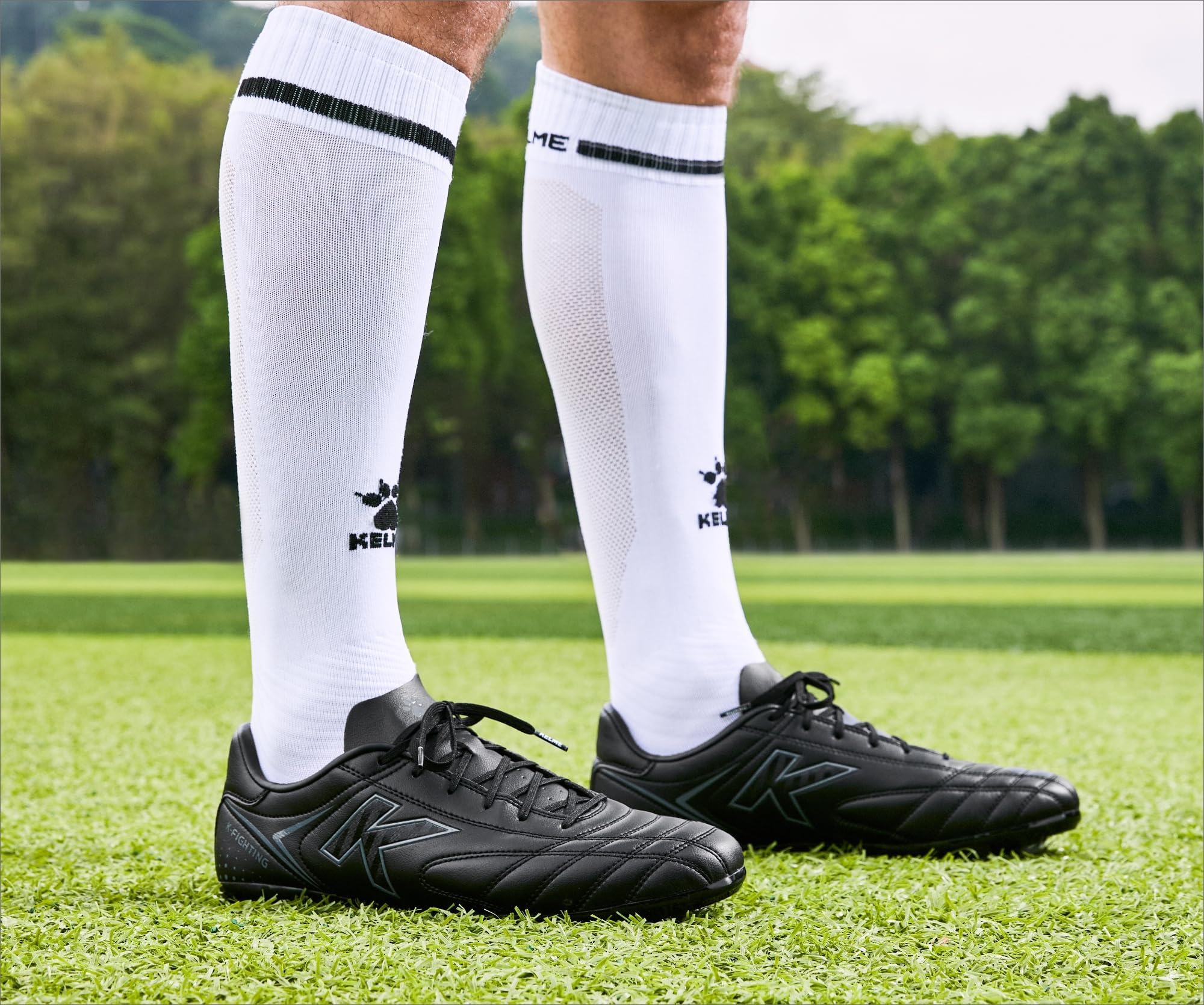 KELME Crampons de football AG pour homme - Chaussures de football respirantes avec support de cheville, noir, 41 EU