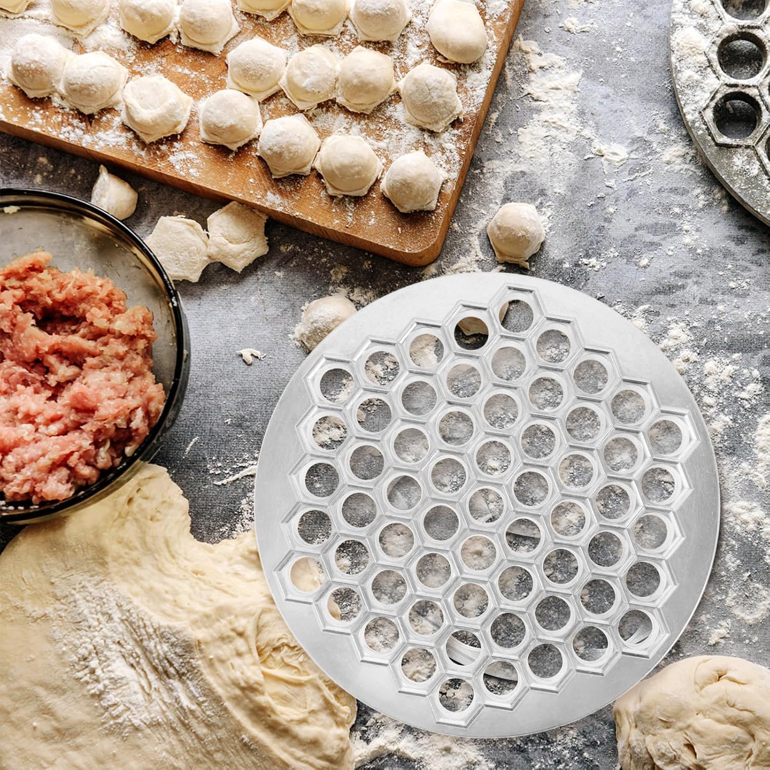 Amosfun 61-hole Aluminum Alloy Dumpling Mold Dumpling Maker Kitchen Traditional Ravioli Press Household Cooking Tool for Easy Preparation