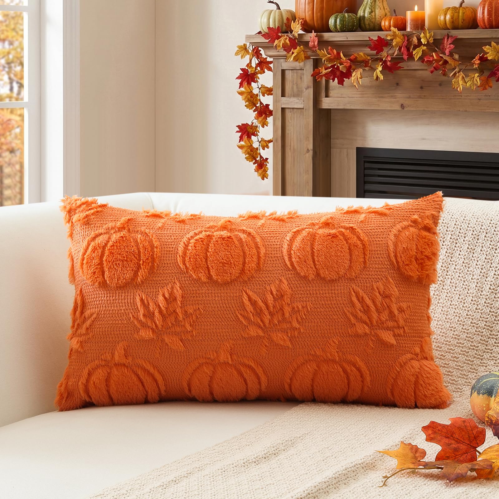 Sungeek Fall Cushion Covers 30x50cm, Pumpkin Maple Leaves Autumn Thanksgiving Decoration Throw Pillow Covers Farmhouse Soft Plush Faux Fur Pillow Case for Sofa Bedroom Living Room, Orange