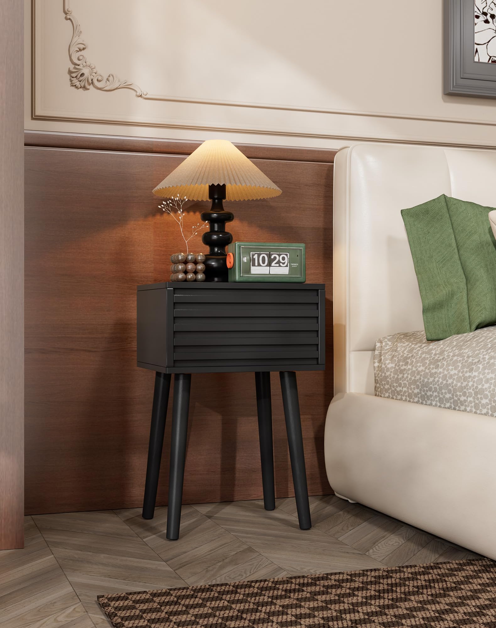 YMYNY Set di 2 Comodini, Tavolini da Salotto, Stile Mid-Century Moderno Canaliato, Cassetto a Apertura a Pressione, Gambe in legno massello, 35×27×53cm, per Camera da Letto, Soggiorno, Nero HST018B-2