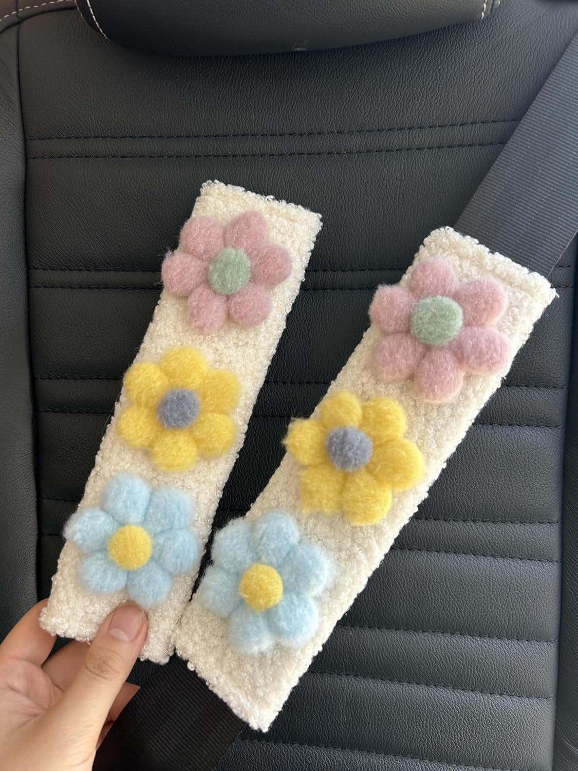 BNTR Car Seat Belt Cover 2 PCS Stocking Stuffers Cute Creative Toy Flower Cloud Duck Safety Seatbelt Shoulder Pad Auto Accessory Protector Seatbelt Shoulder Protector Nice Gift (2-Pack Duck with Hat)