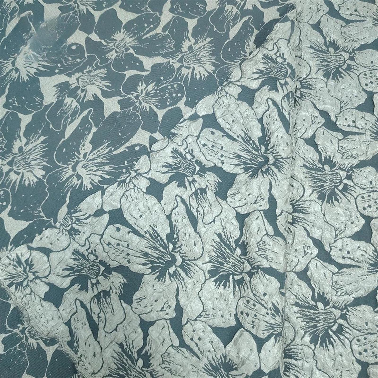Tessuto Strutturato a Fiori con Texture a Rilievo, 150 cm, for gonne e Borse Decorative(White)