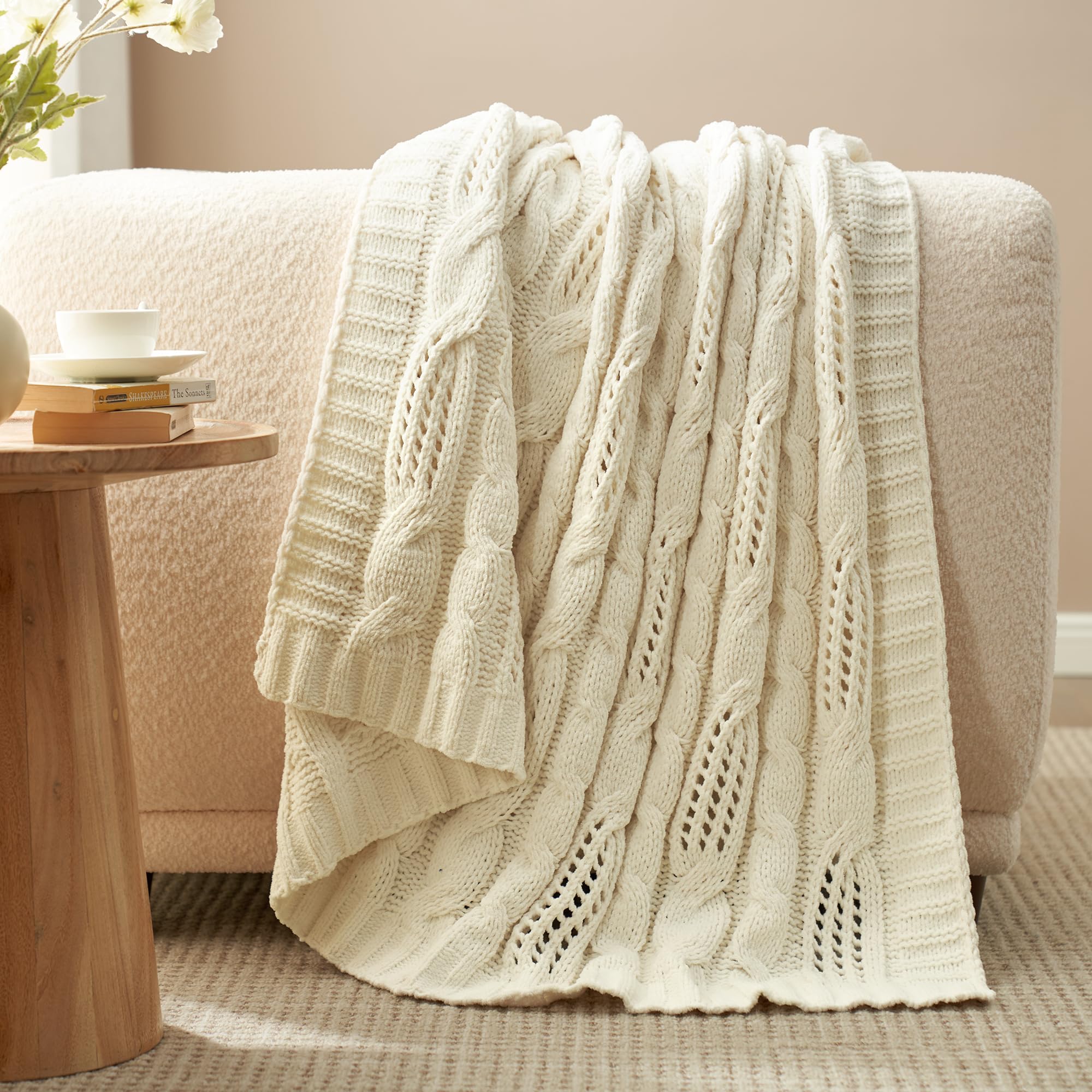 Amélie Home Cable Knitted Throw Blanket for Couch, Chenille Chunky Knit Throw Blanket, Decorative Farmhouse Soft and Cozy Throw Blanket for Sofa Chair Bed, Ivory,50 x 60