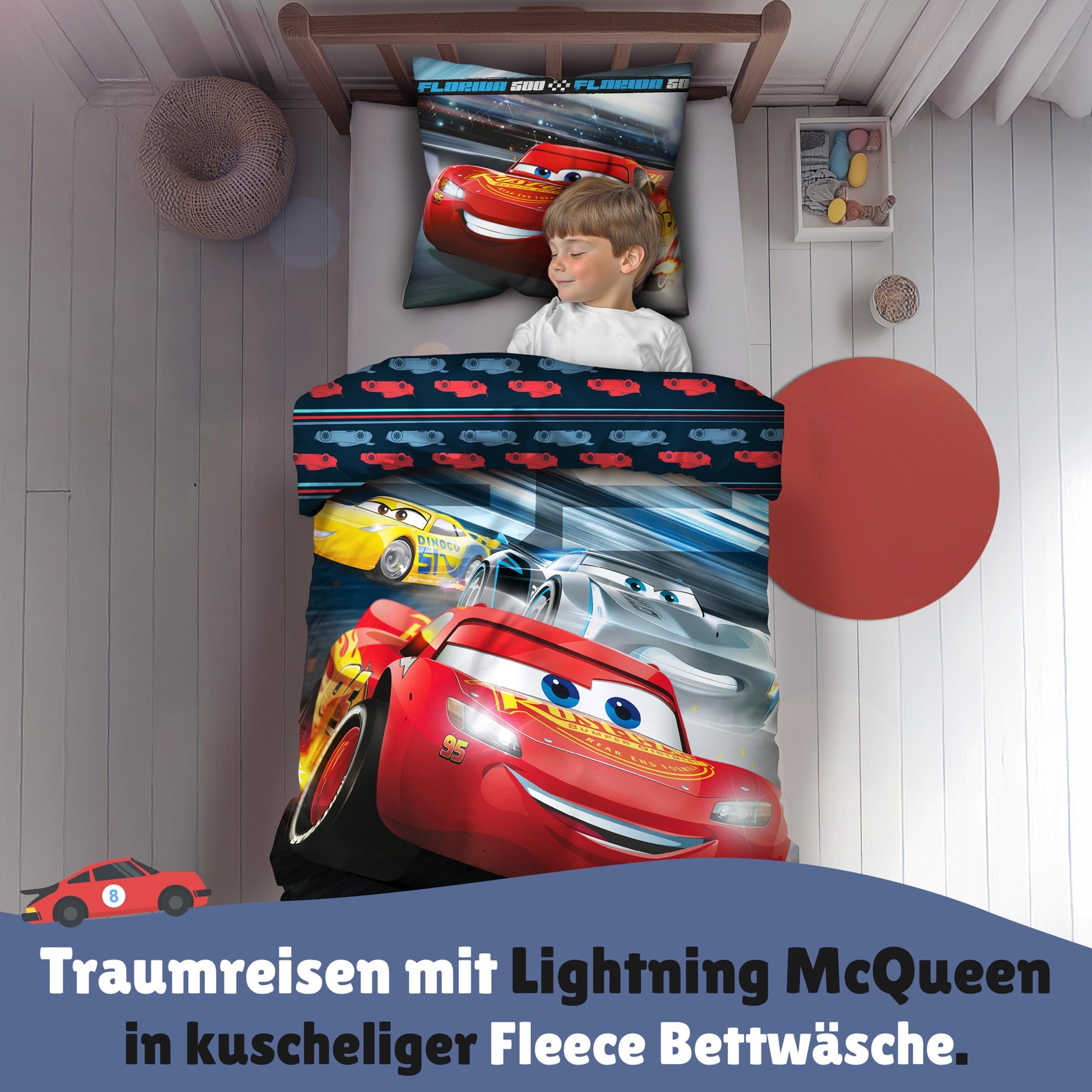 Familando – Disney Cars Warme Fleece Bettwäsche Set – Decken- & Kissenbezug 135x200 cm & 80x80 cm mit Reißverschluss – Wendemotiv mit Lightning McQueen, Cruz Ramirez & Jackson Storm – Öko-TEX Zert.