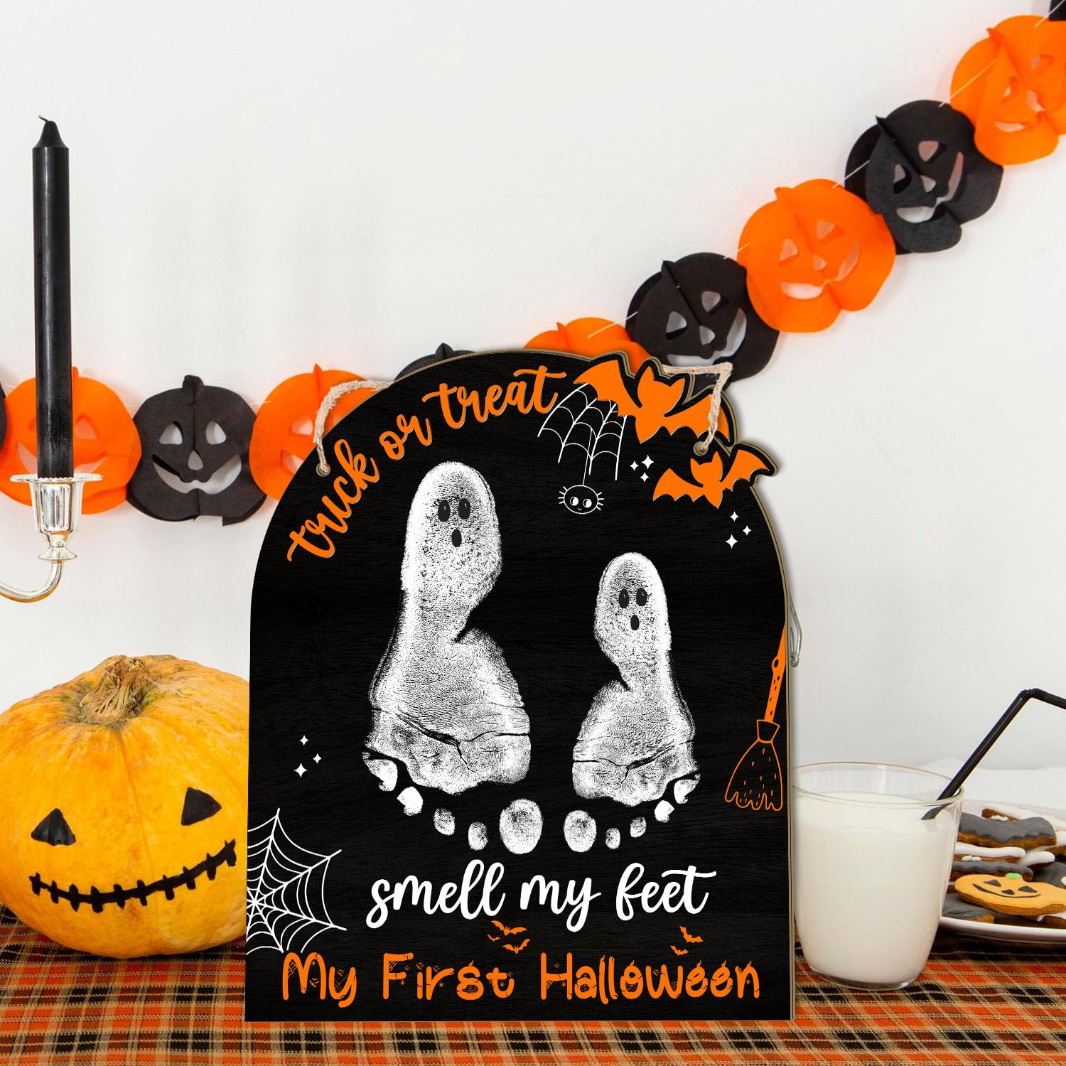 DIY Baby's First Halloween Signs, Baby First Halloween Gifts for Babies, Baby Halloween Crafts, Project Memory Keepsake Cute Trick or Treat Halloween Photoshoot Baby Milestone Announcement Props