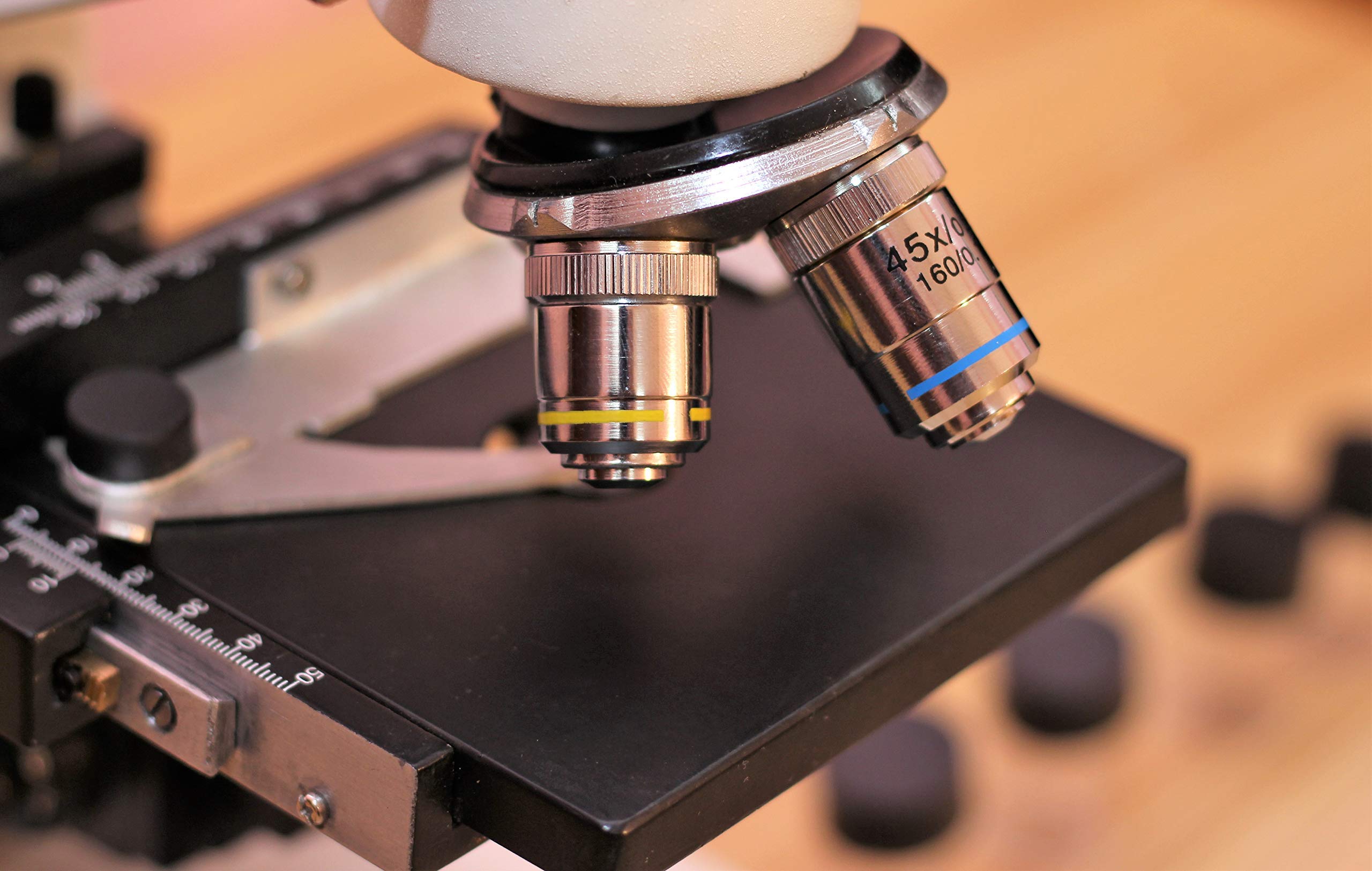 TSW Binocular Microscope for Doctors & Pathological Laboratory with Brass Achromatic Objective Lens & Inbuilt LED Illumination | TSW-MX-101 - Image 5 thumbnail