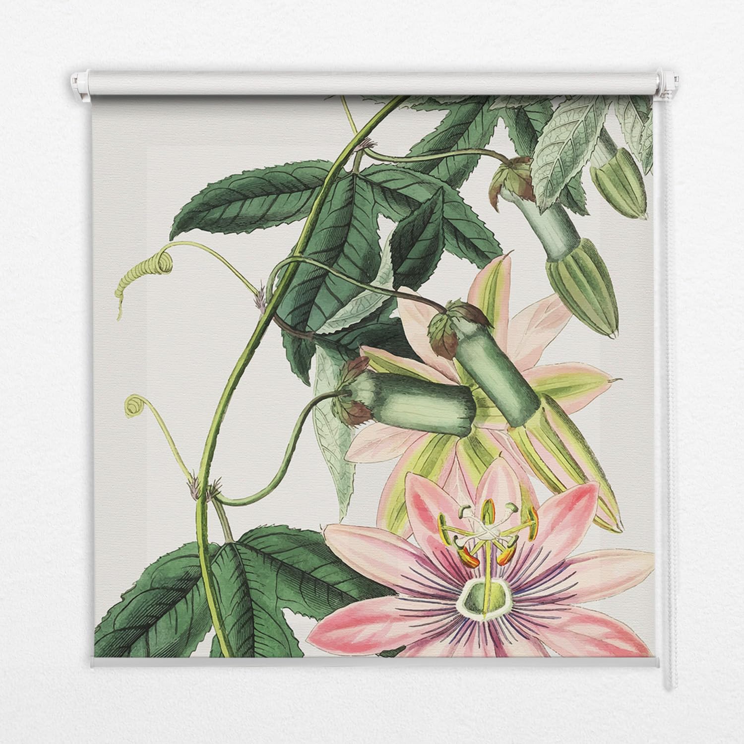 Store enrouleur Tulup fleur rose pour salon lumineux et chambre parentale sereine