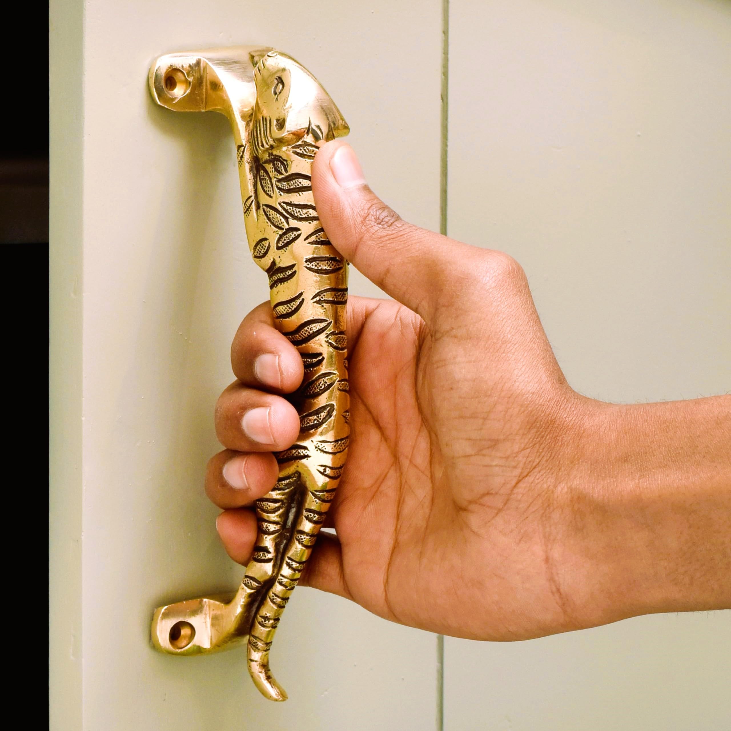 Door Hardware | Door Handles | Door Knobs | Door Accessories | Window