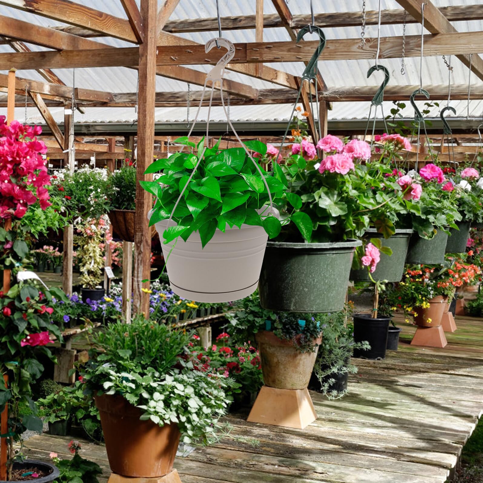Set 3 Pezzi Vasi Appesi in Plastica per Piante da Balcone e Giardino, Portavasi Sospesi Multifunzionali Ganci per Decorazione Casa e Esterni
