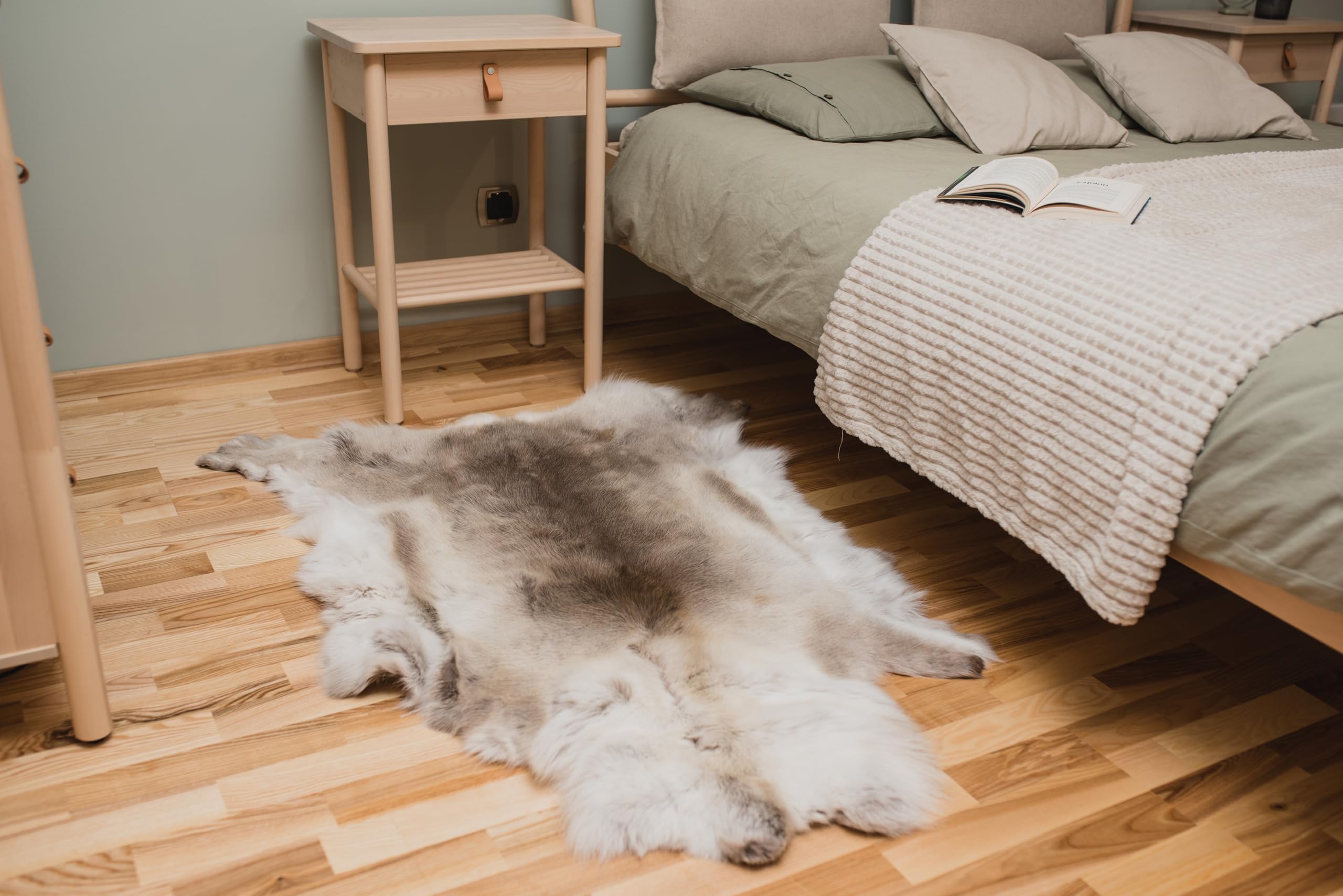 Giant Exclusive Scandinavian Reindeer Natural, Skin Hide Rug, Caribou Hide, Prime Quality 100% Leather, Rentier Hygge (130cm)