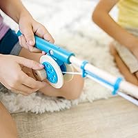 Vista 8 de Melissa & Doug Juego de pesca de madera para atrapar y contar con 2 varillas magnéticas