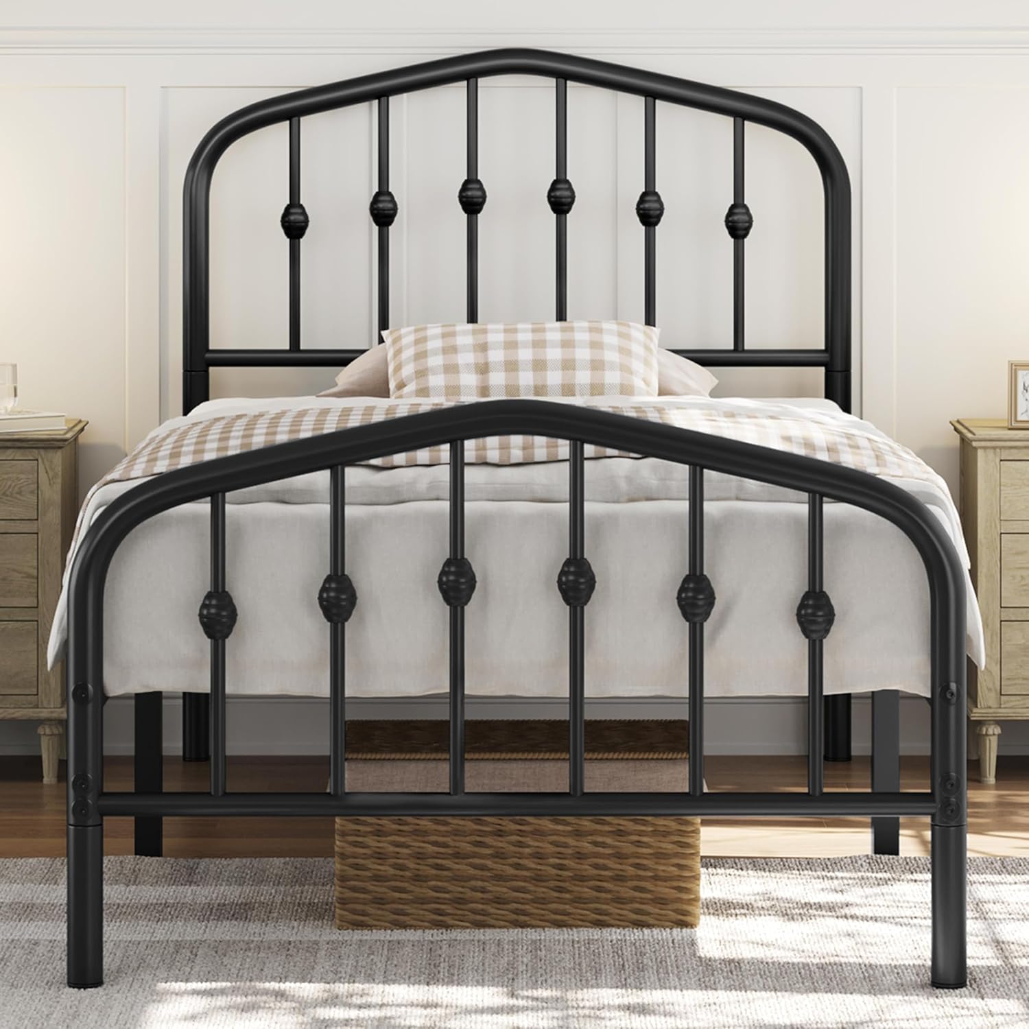 Yaheetech Metal Bed Frame Twin Size Metal Platform Bed Frame with Victorian Style Headboard/Footboard/Easy Assembly/No Box Spring Needed/Black