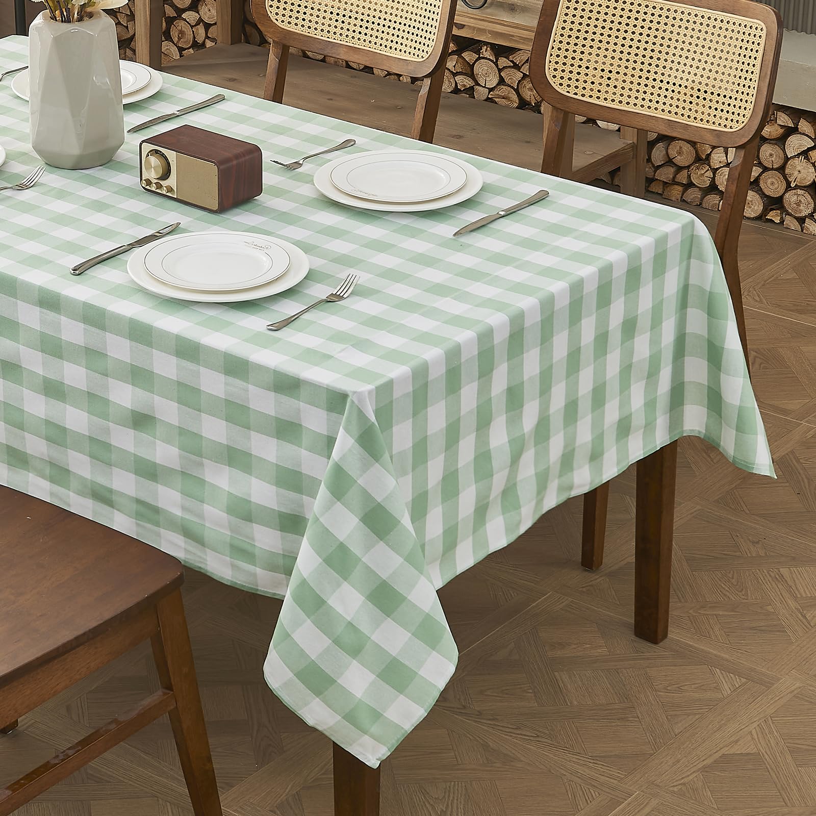 WAITER TREE Table Cloth Gingham 140x240 cm Rectangular Wipe Clean Table Cover, Light Sage Checkered Wipeable Waterproof Spillproof Tablecloth for Outdoor Picnic Dining Kitchen Party - Green and White
