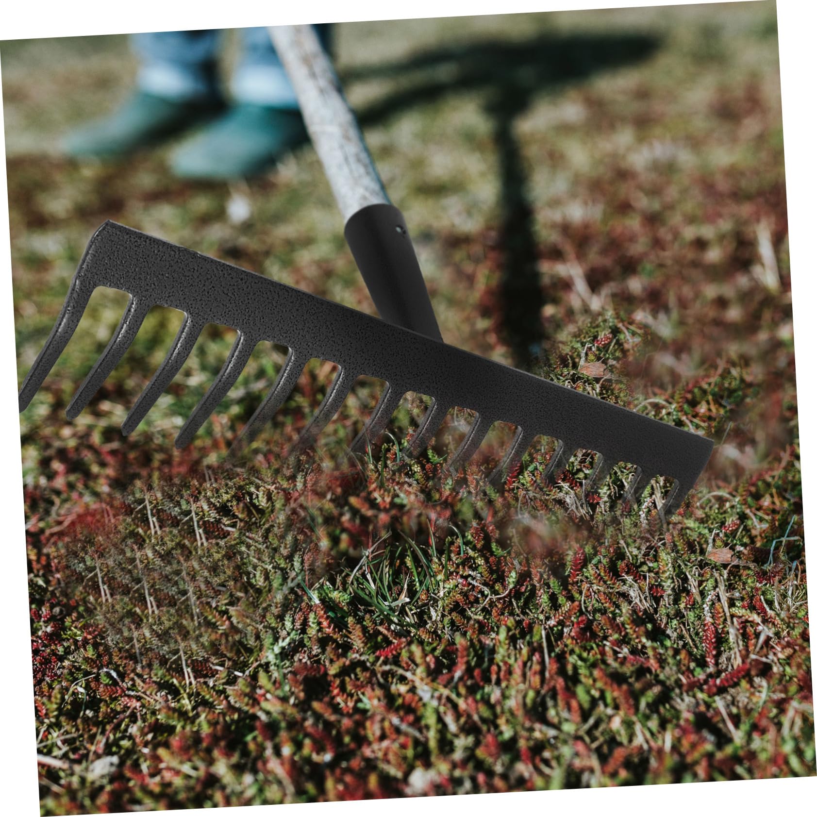 Testina di rastrello da giardino in acciaio a 9 denti per impieghi gravosi, ideale per smuovere il terreno e rimuovere l'erba. Parte del rastrello in metallo rinforzato per uso in giardino e in fatt