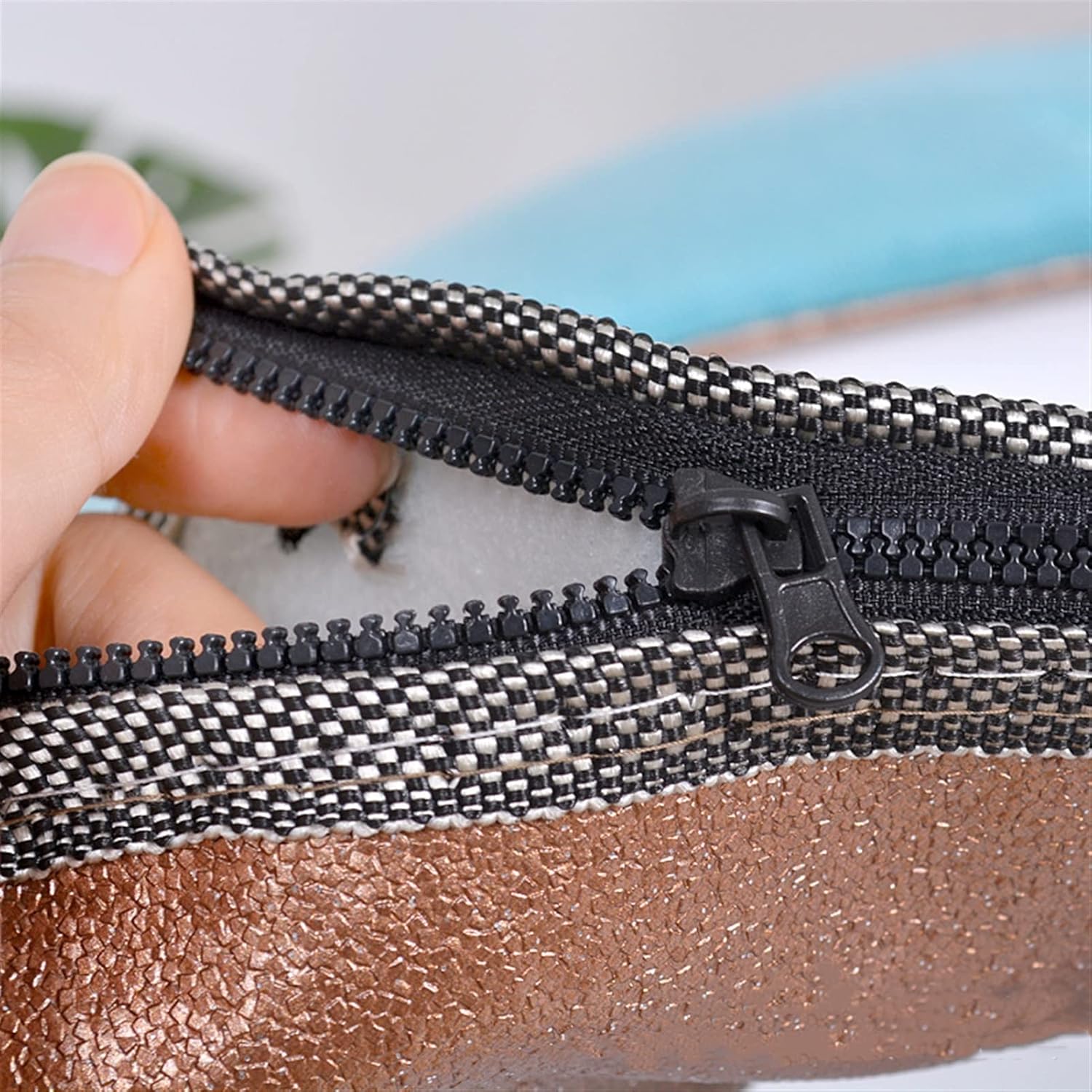 Universal Toilet Seat Cover Winter Thick Warm Soft Velvet Zipper WC Mat Toliet Mat Toilet Seat Cover Bathroom Accessories Decor(SKU-11)