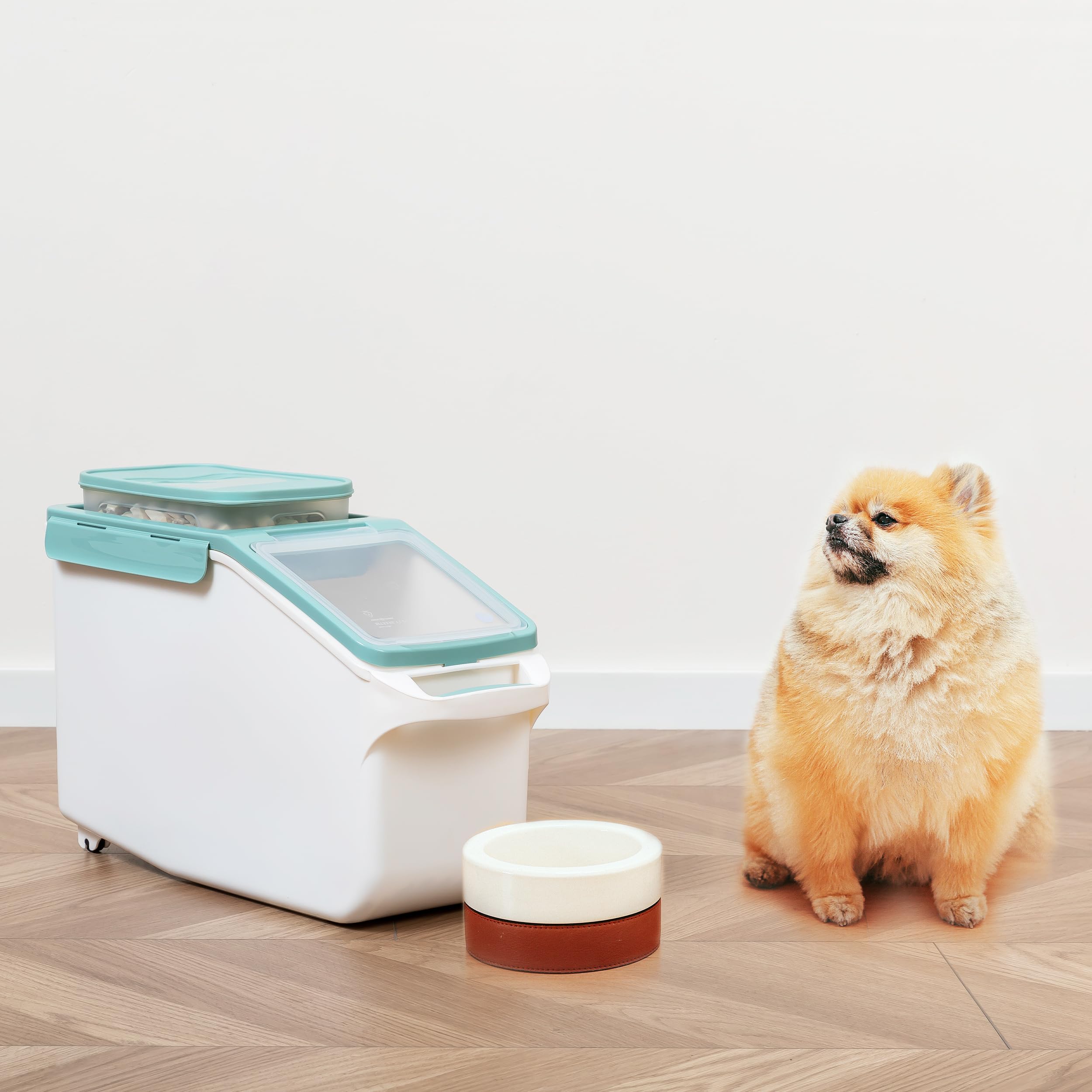 Citylife 12L Conteneur Croquettes Chien avec roulettes, boite croquette chat avec 1.8L boîte hermétique et Tasse, pour le stockage de croquettes nourriture, grains de café, farine d'avoine, céréales