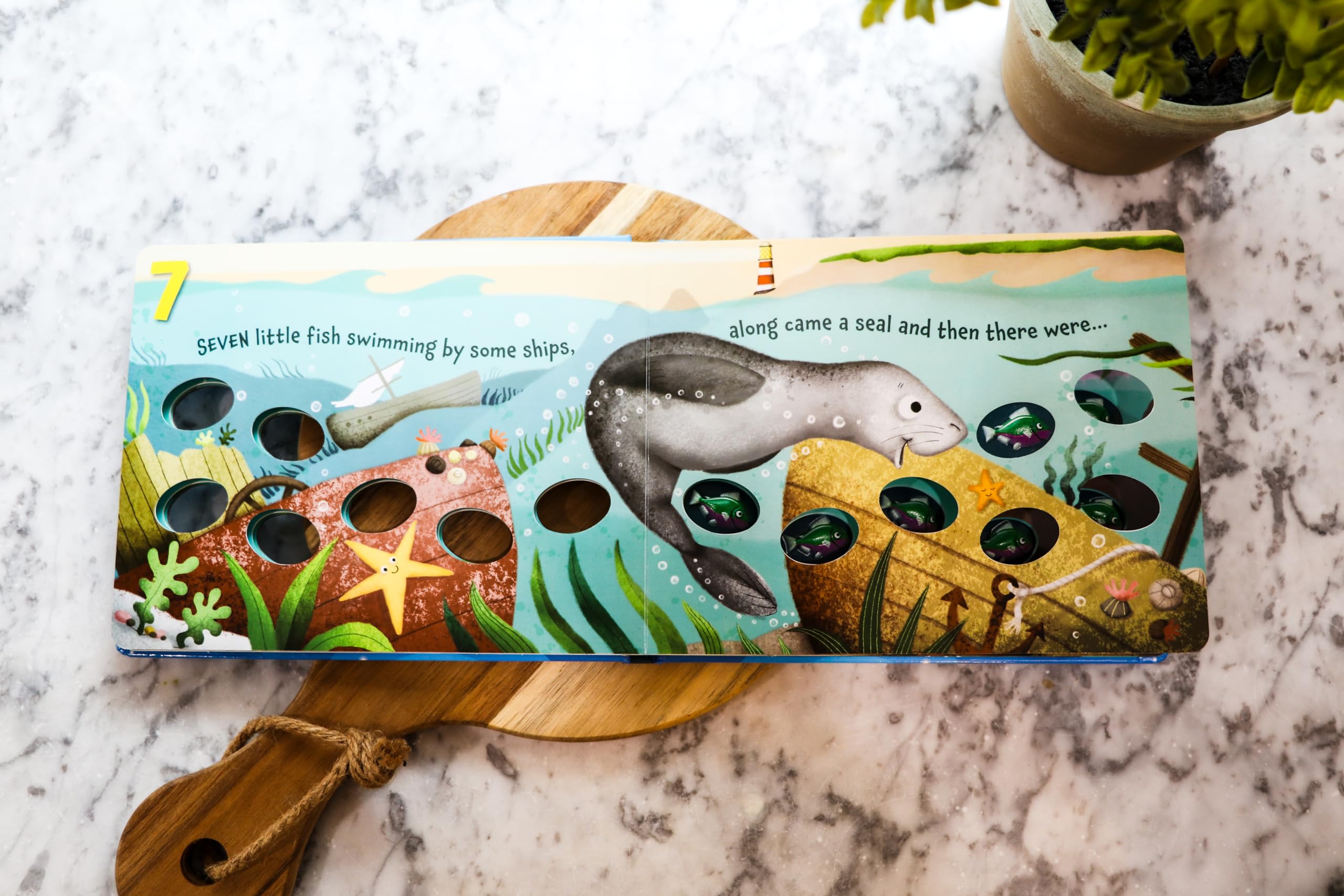 Snapklik.com : Ten Little Fish: A Counting Storybook