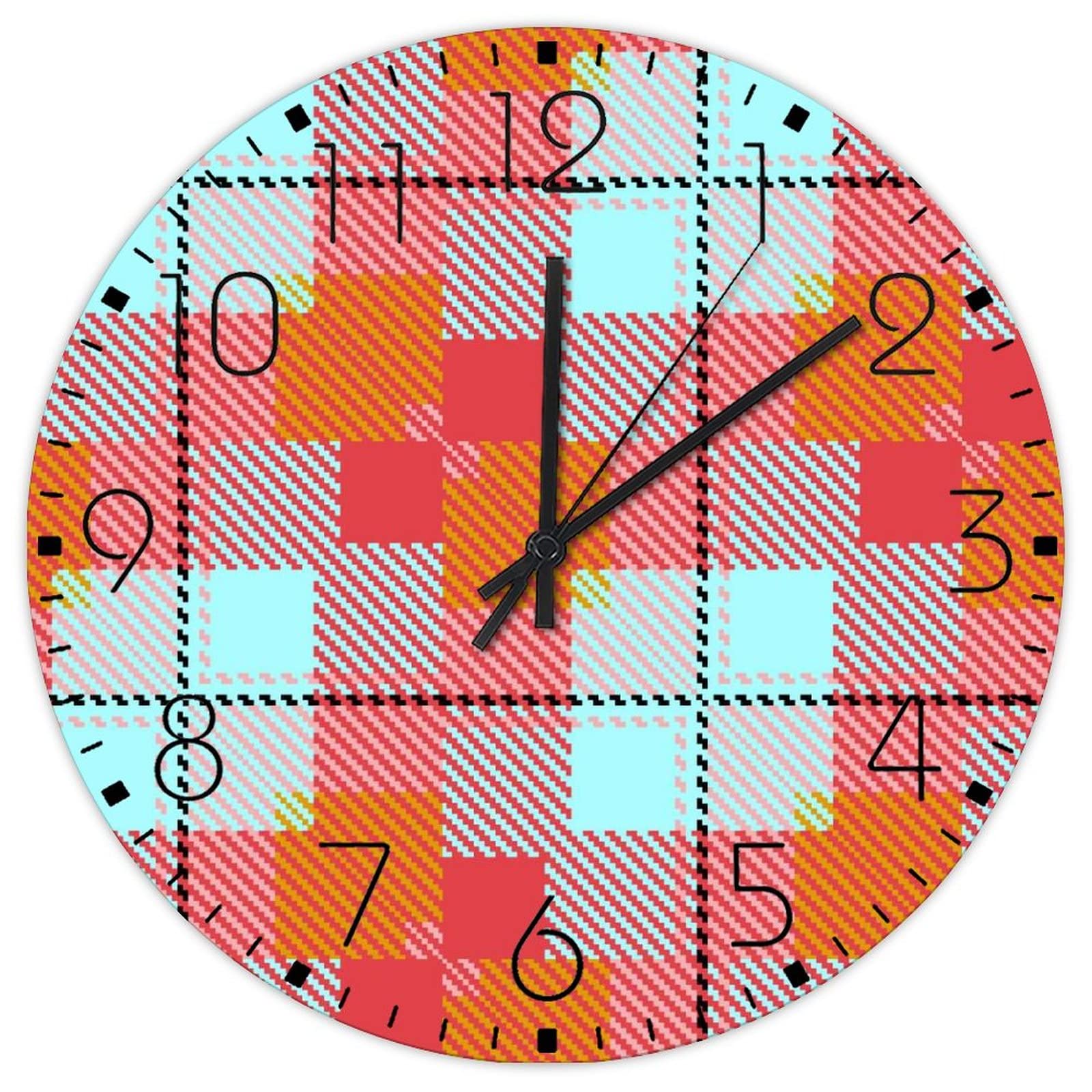 Horloge murale en bois double face : lisez l'heure partout dans votre grand salon