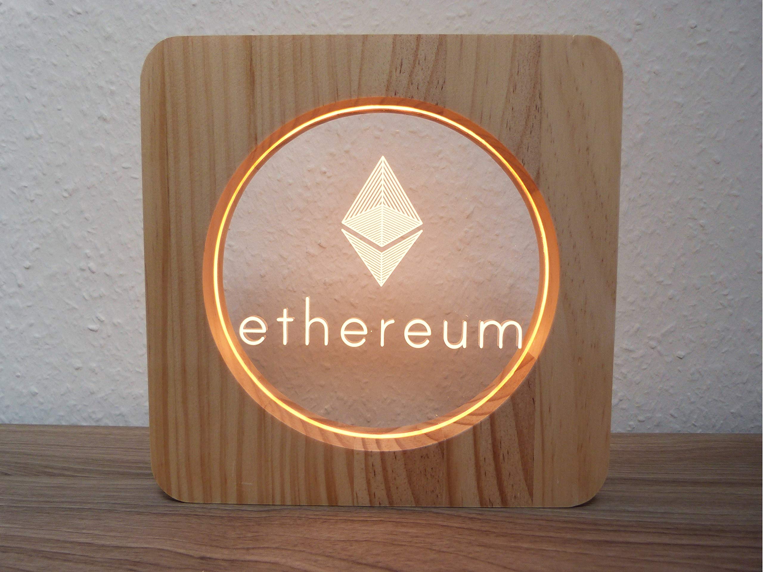 LED lamp made of wood in Ethereum logo design : Amazon.de: Lighting