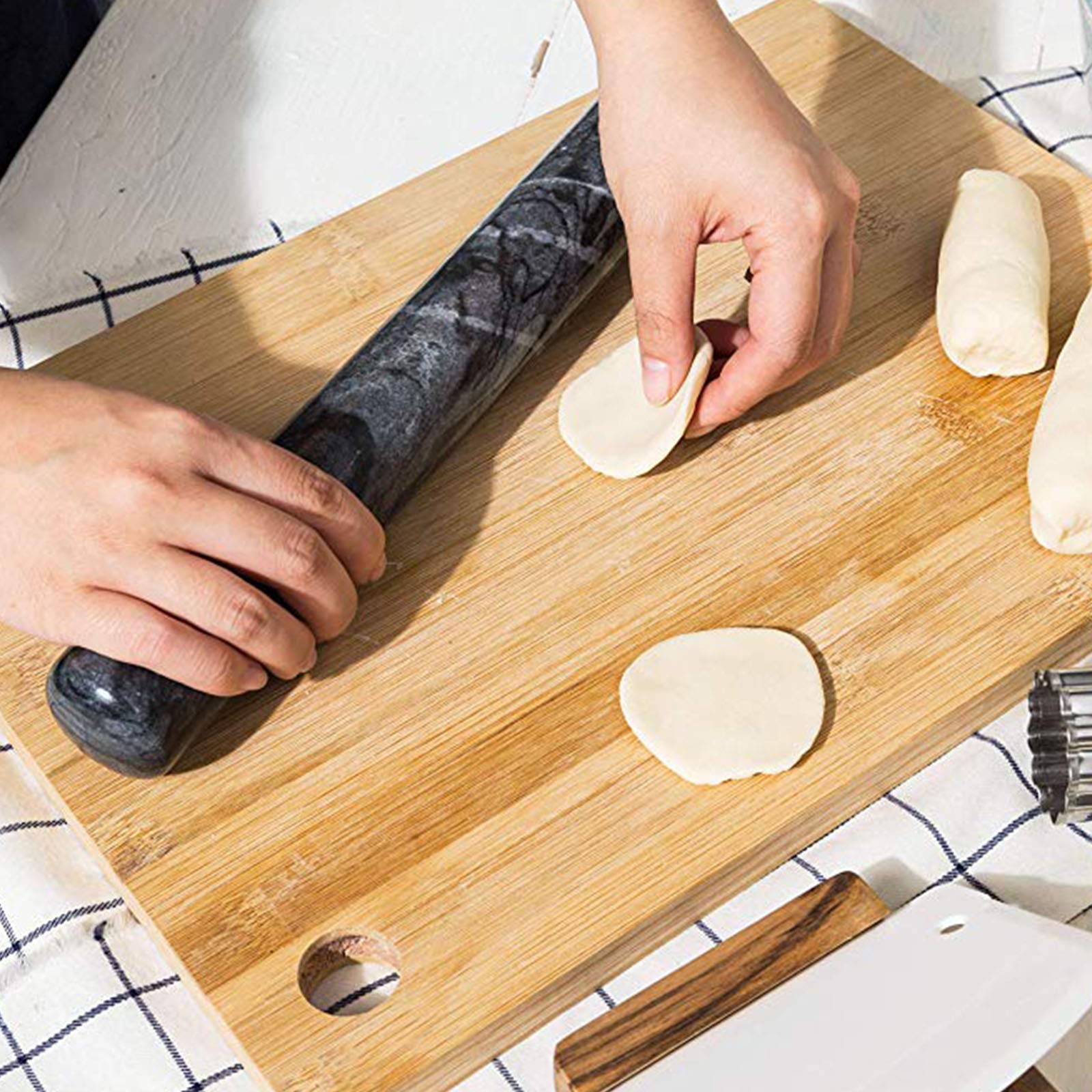 Rouleau à Pâtisserie en Marbre Poli avec Berceau en Bois pour Téléphone Portable