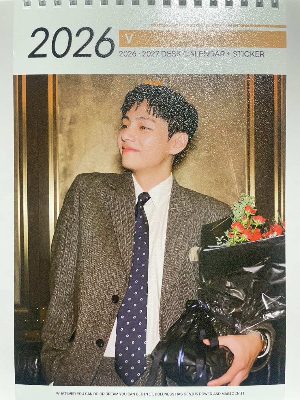 テテ　v グッズ Amazon.co.jp: V テテ グッズ 2026年-2027年 2年分 卓上