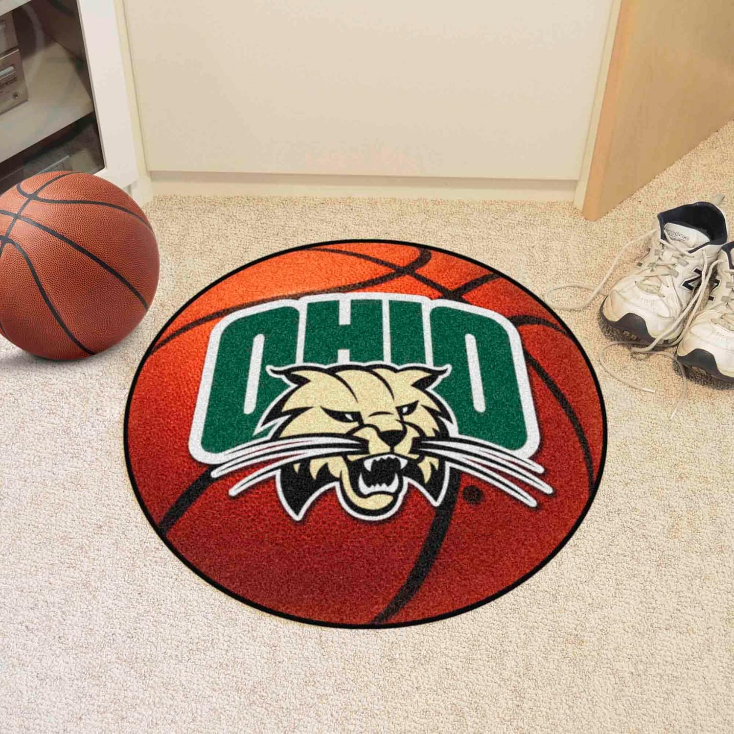 FANMATS 156 Ohio Bobcats Basketball Shaped Rug - 27in. Diameter, Basketball Design, Sports Fan Accent Rug