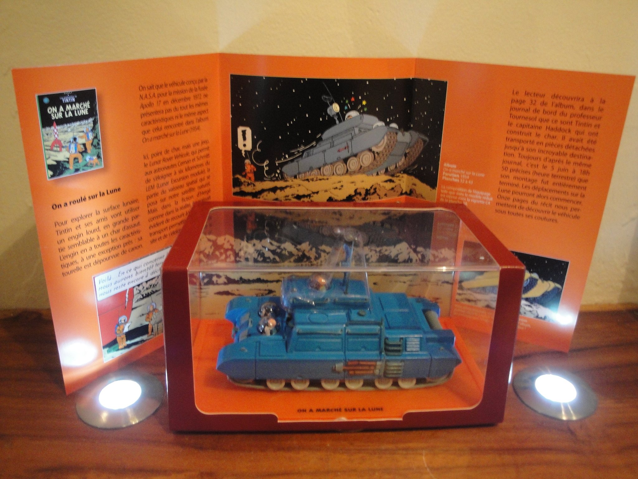 Tintin The Moon Chariot Marched on the Moon Off Series Nº1 29580