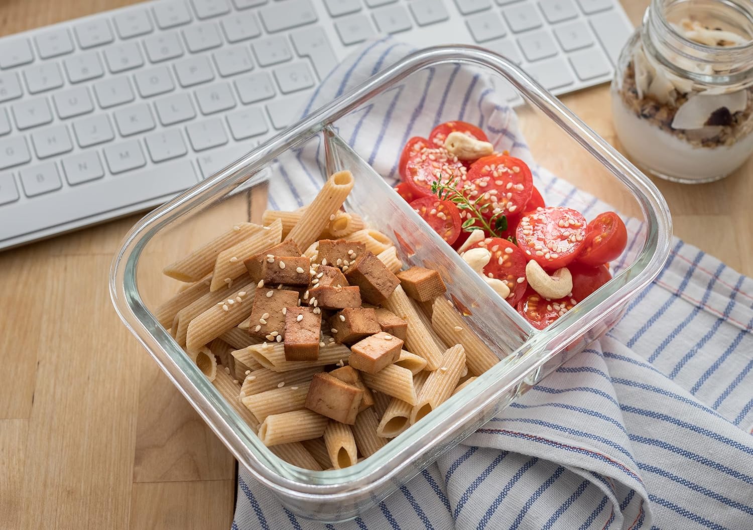 Moss and Stone Rectangular Borosilicate Glass Meal Food Containers - Prep Food Storage Containers Airtight - Snap Locking Lids – Microwave, Oven, Freezer, Dishwasher Safe – with 2 Compartment 2 Pack - Image 9