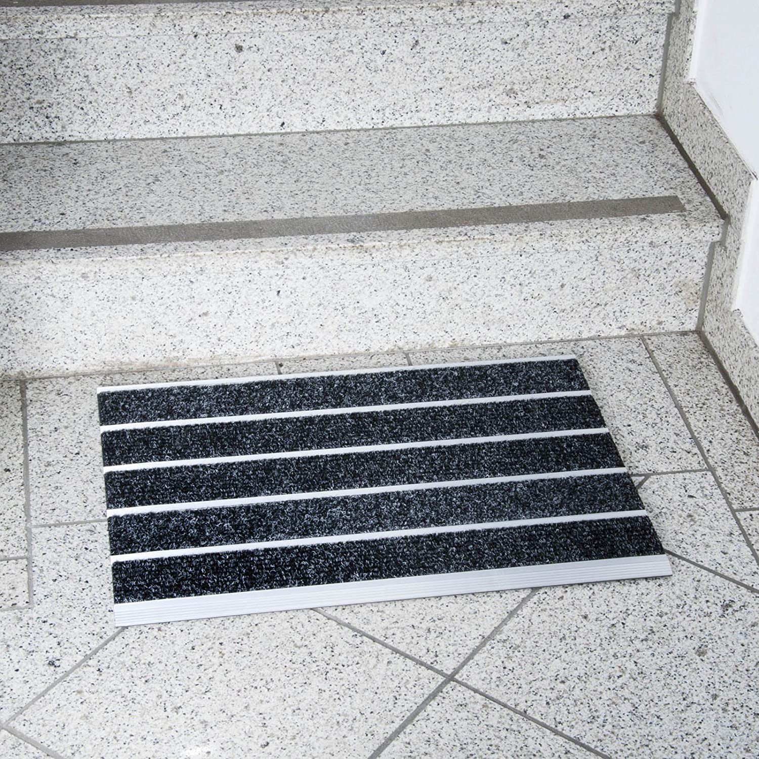 Floordirekt Aluminiummatte | Select Mat Ribbed | Textilfaser-Streifen | Schmutzfangmatte für Innen- und Außenbereich | Fußmatte mit Grobfasern (42 x 60 cm)