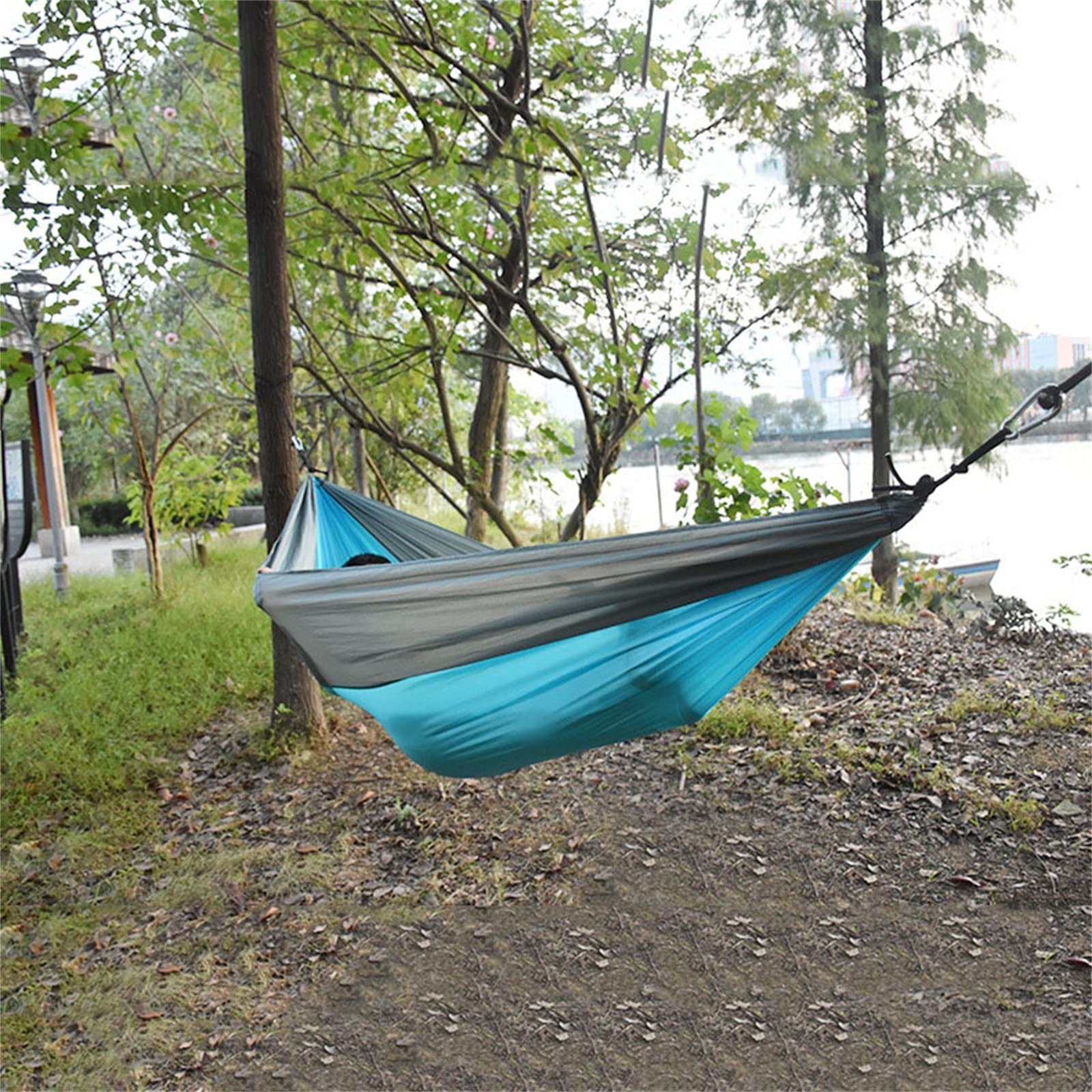 Lekki przenośny hamak na zewnątrz ogród hamak plaża wakacje kemping turystyka na zewnątrz piesze wędrówki (kolor: Niebieski, rozmiar: 260 x 140 cm)