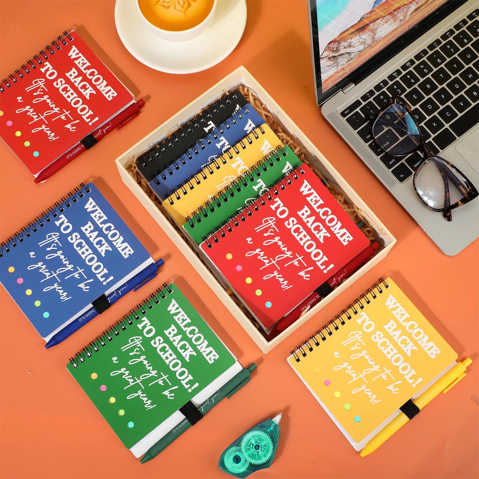 Dunzoom 40 cuadernos de bienvenida para el regreso a clases, 20 cuadernos para el primer día de escuela, con pestañas adhesivas, 20 bolígrafos inspiradores para recompensa para profesores y