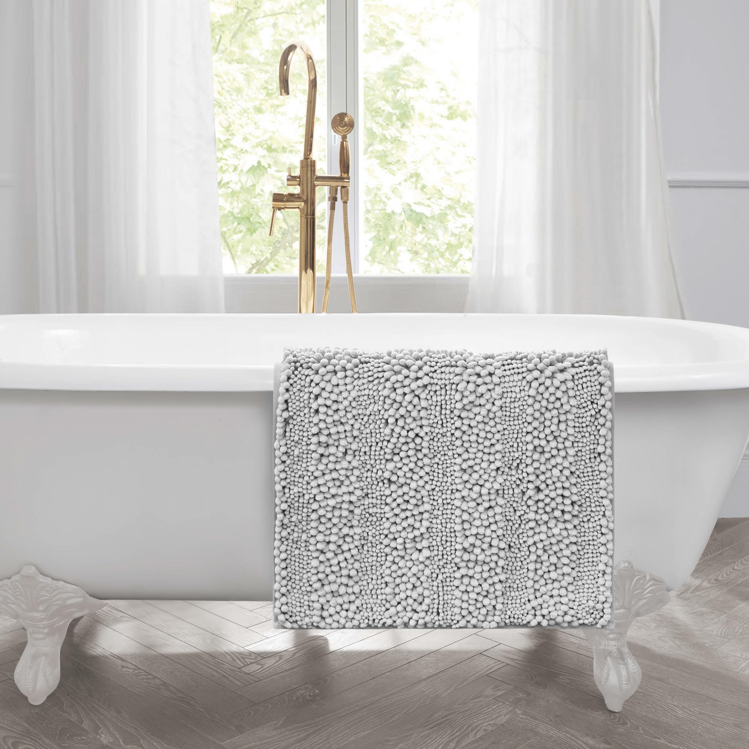 Amazon.com: Laura Ashley – Astor Chenille Bath Mat | 100