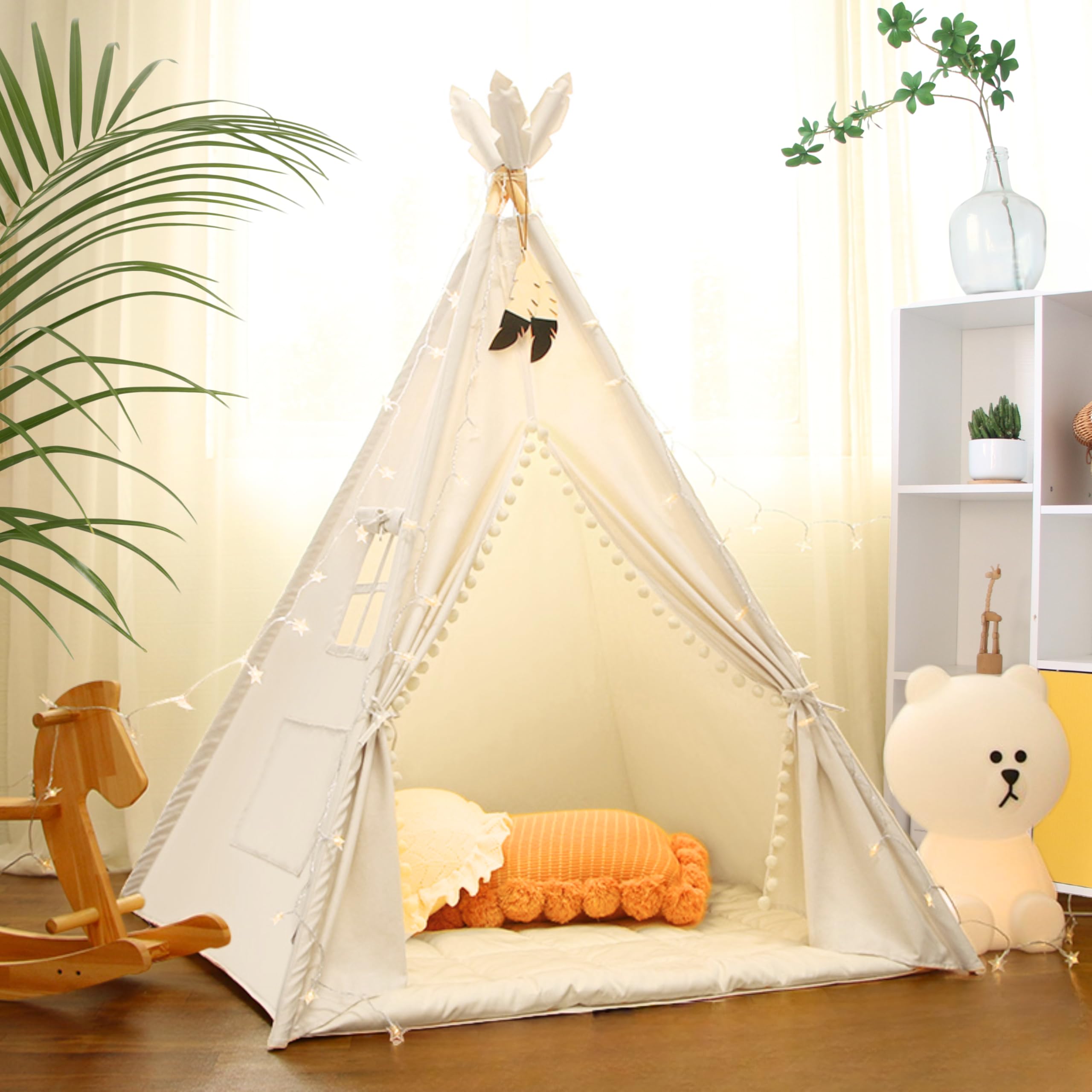 LIONHERZ® Tipi Zelt für Kinder aus 100% Baumwolle mit Kuschelmatte, Tragetasche und Federschmuck | Tippi Kinderzelt [Stabil] Teepee Spielzelt Indoor Outdoor | Spielhaus Mädchen Jungen