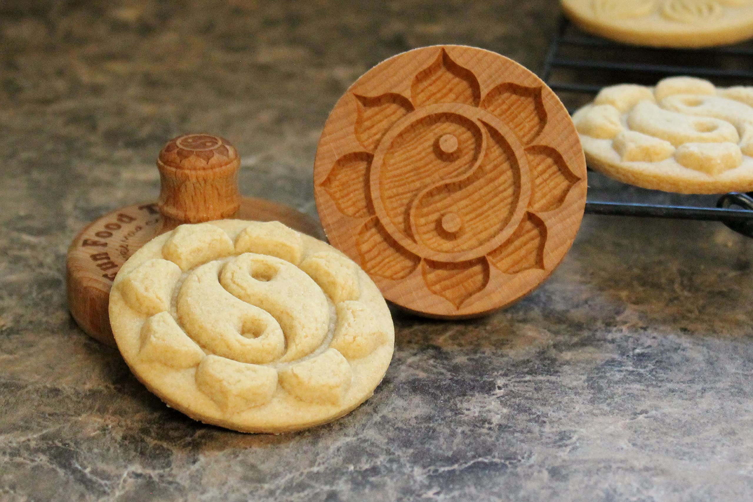 Sello de galletas de madera, 2.5 pulgadas (Yin Yang Lotus CS-034)