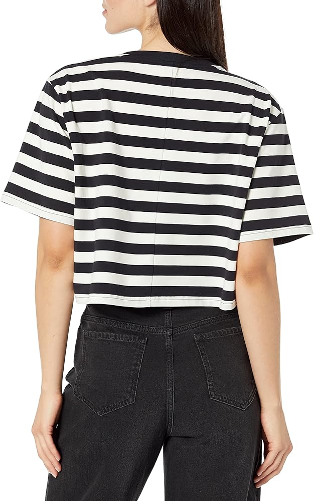 Amazon.com: The Drop Women's Sydney Short-Sleeve Cropped Crew Neck