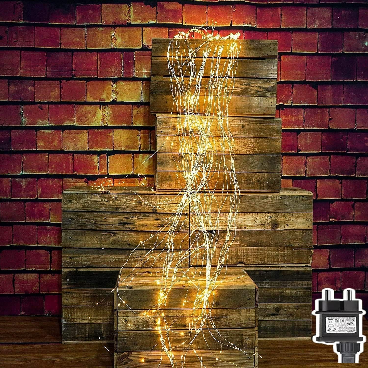 Guirlande lumineuse sapin de Noël cascade pour sublimer vos soirées camping et balcons d'hiver