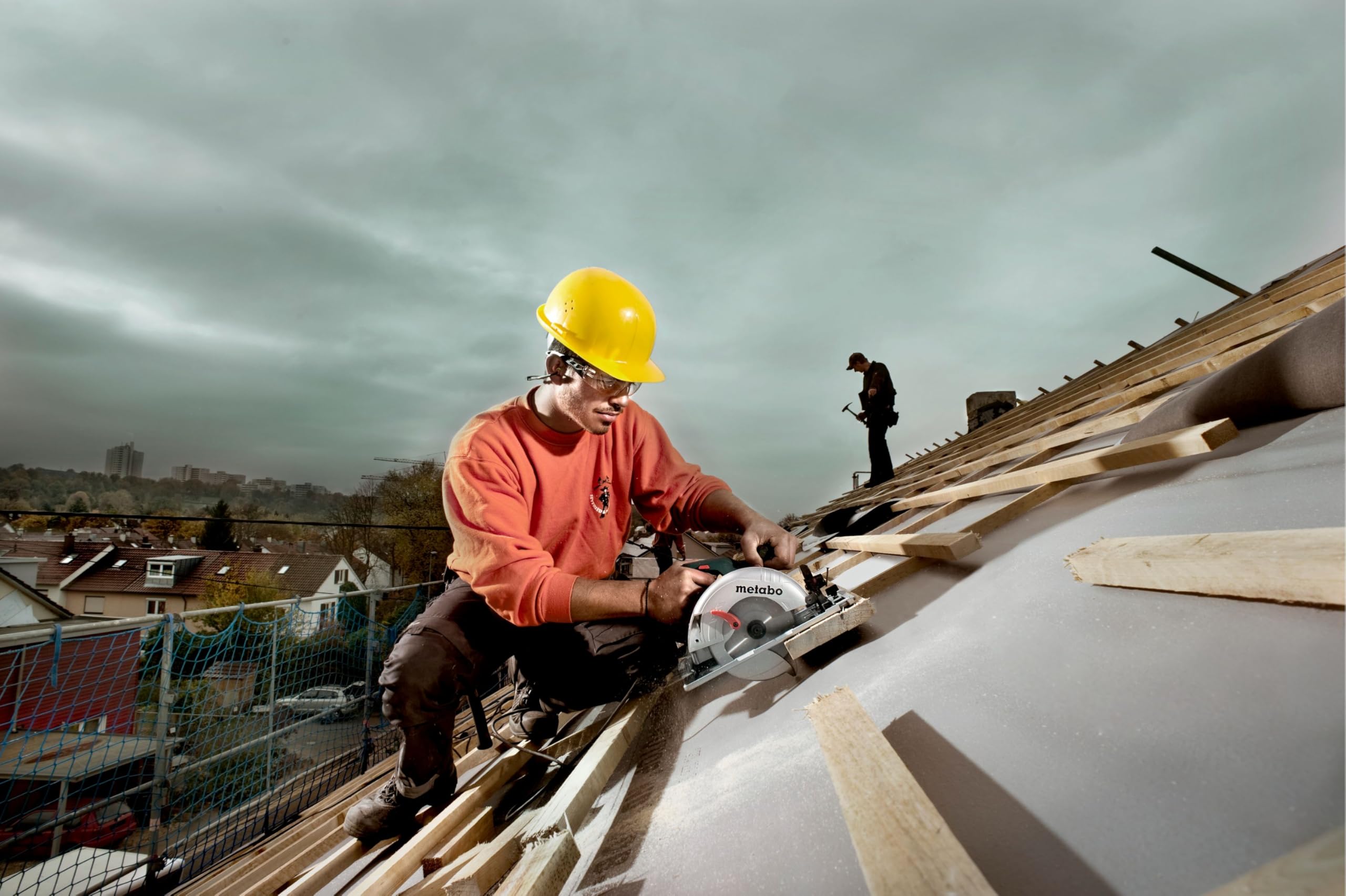 metabo KS 55 FS Handkreissäge, 1200 W Säge mit 55 mm Schnitttiefe & Zubehör | Kreissäge für Führungsschienen, 160 mm Sägeblatt, Parallelanschlag, Absaugstutzen, Sechskantschlüssel, 4 m Kabel