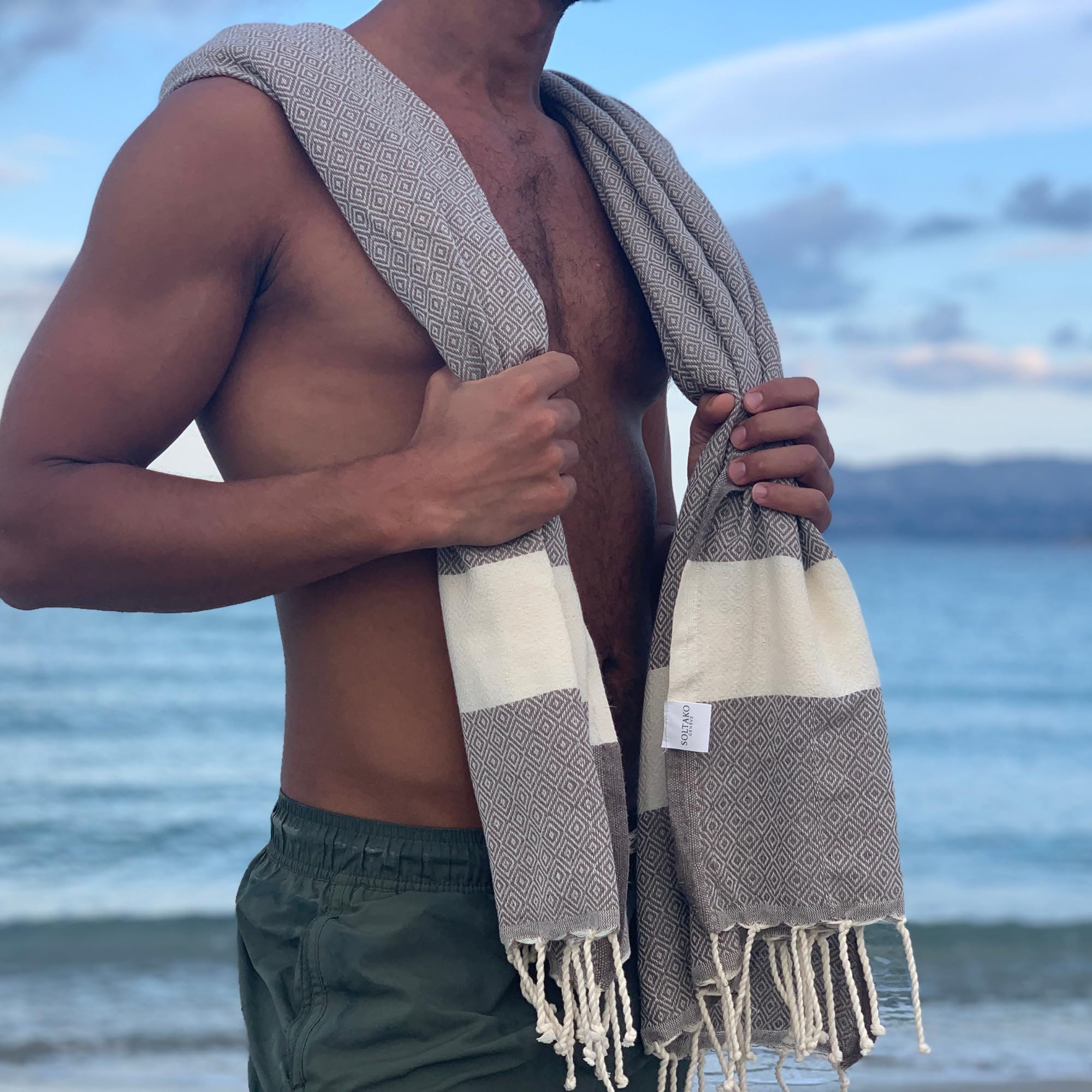 SOLTAKO Fouta Diamant Premium Hamamtuch 100x200 cm, Baumwolle, schnelltrocknend & saugfähig, Strandtuch, Saunatuch, Badetuch, 8er Set Babypink/Hellblau/Lachs/Cappuccino/Khaki/Jeansblau/Koralle/Aqua
