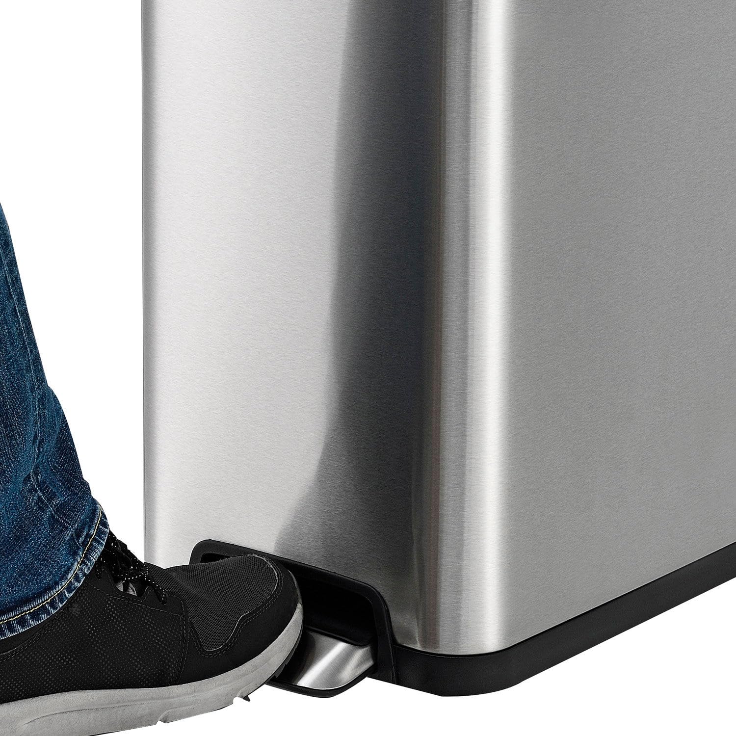 Global Industrial Rectangular Step On Trash Can with Butterfly Lid, Plastic Liner, 12 Gallon Capacity, 20-15/16"L x 10-13/16"W x 26" H, Brushed Stainless Steel