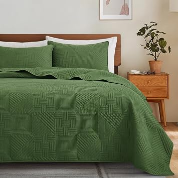 Lavsiry Olive Green Quilt King Size, 3 Pieces Bedspread Set