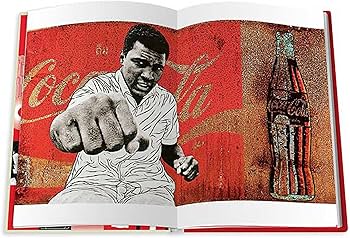 Coca- Cola: Kiss the Past Hello: 100 Years of the Coca-Cola Bottle