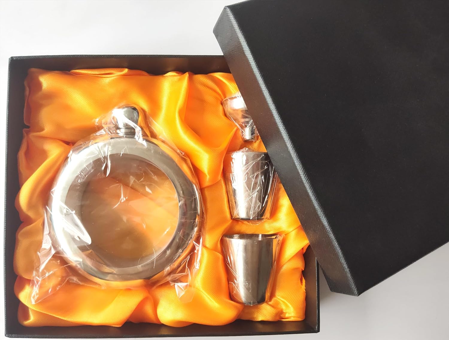 3.5oz Mirror Polished Silver Bracelet Flask Gift Set 304 Stainless Steel Bangle Shaped Drinking Flask With Funnel & 2 Shot Glasses